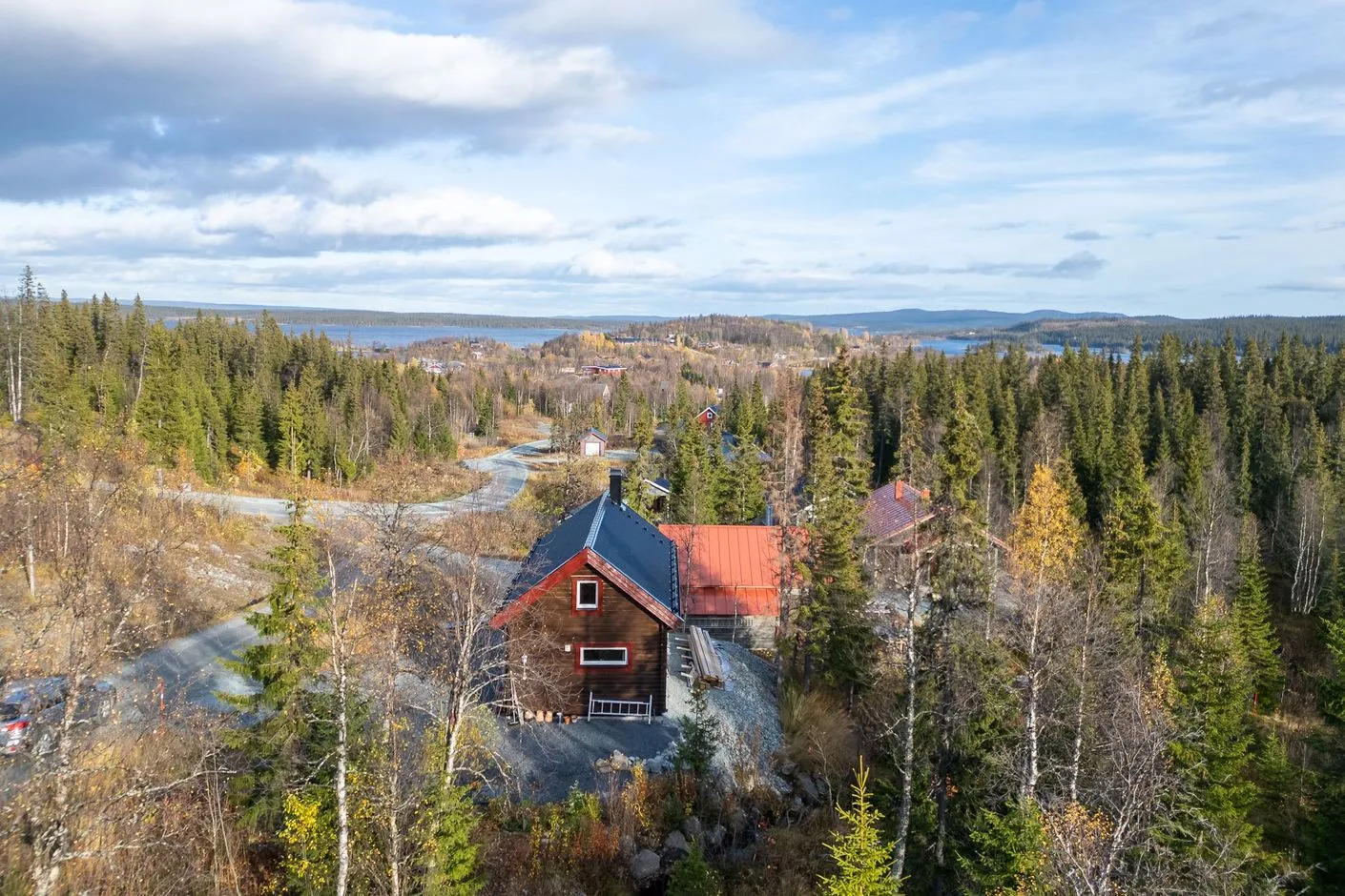 Modern 3-Bedroom House with Expansive Garden in Saxnäs Sweden - View image 21 of 24