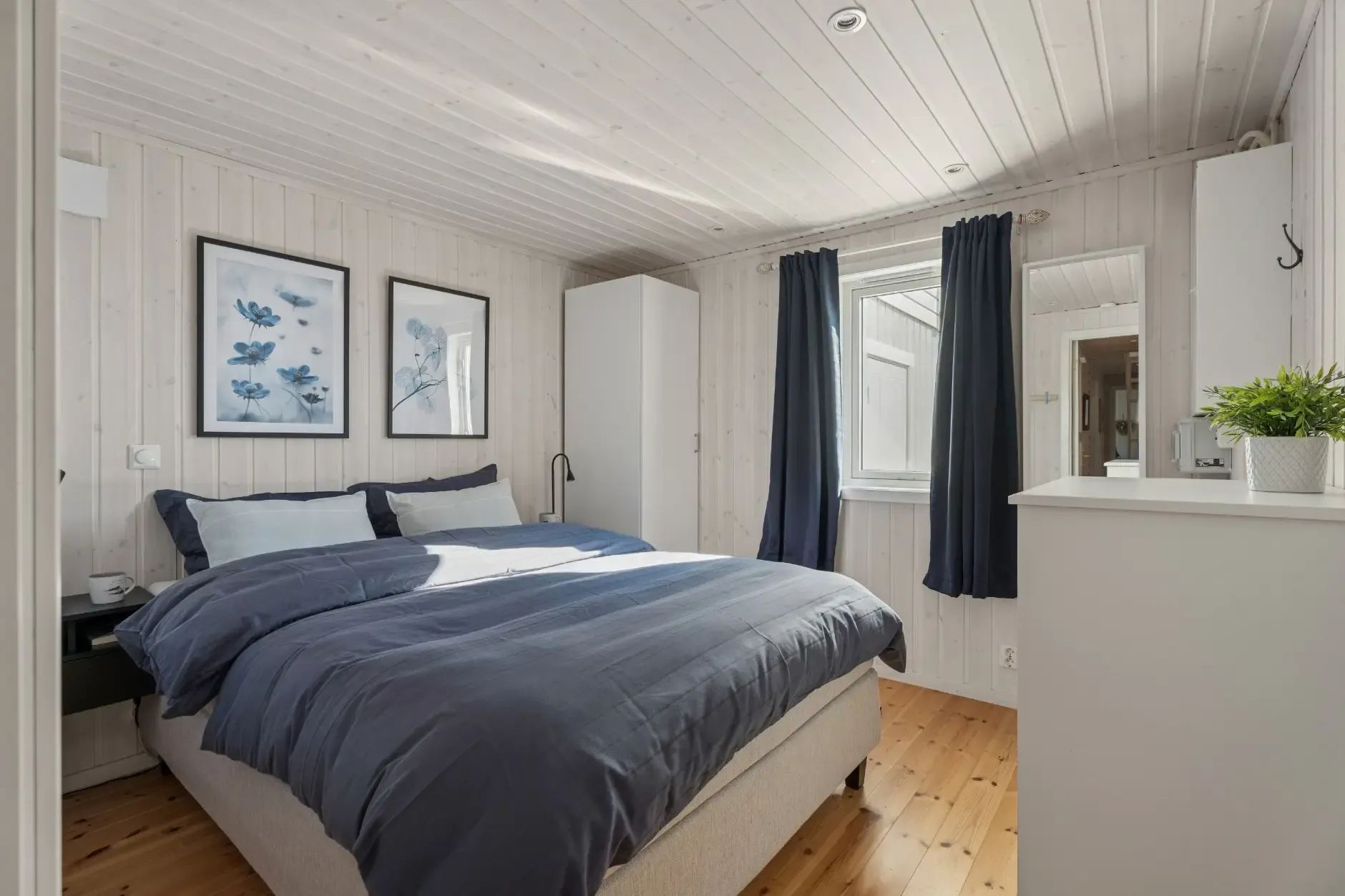 Contemporary 3-Bedroom Country House with Fjord Views in Drøbak, Norway - View image 23 of 44