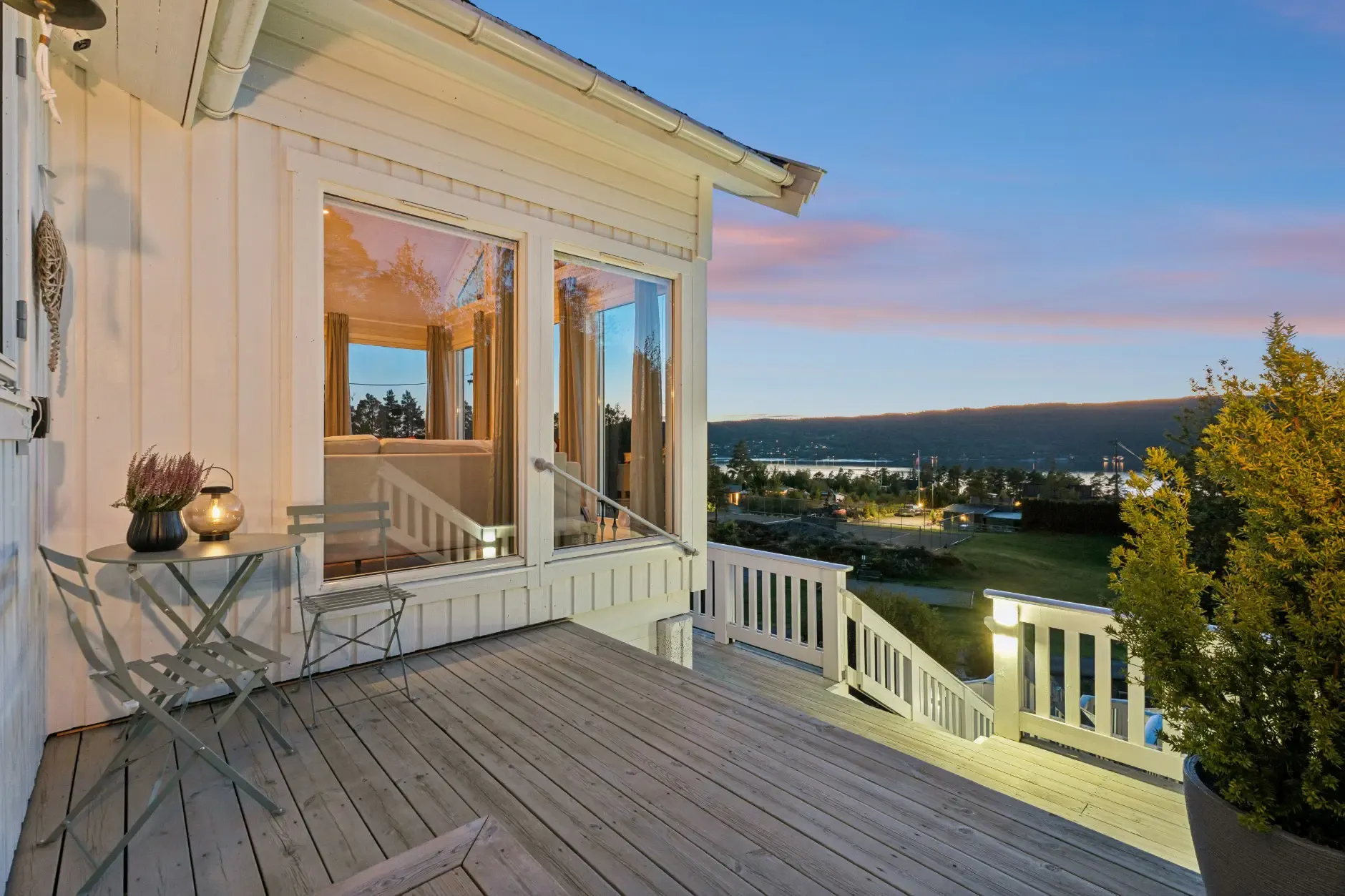 Contemporary 3-Bedroom Country House with Fjord Views in Drøbak, Norway - View image 36 of 44