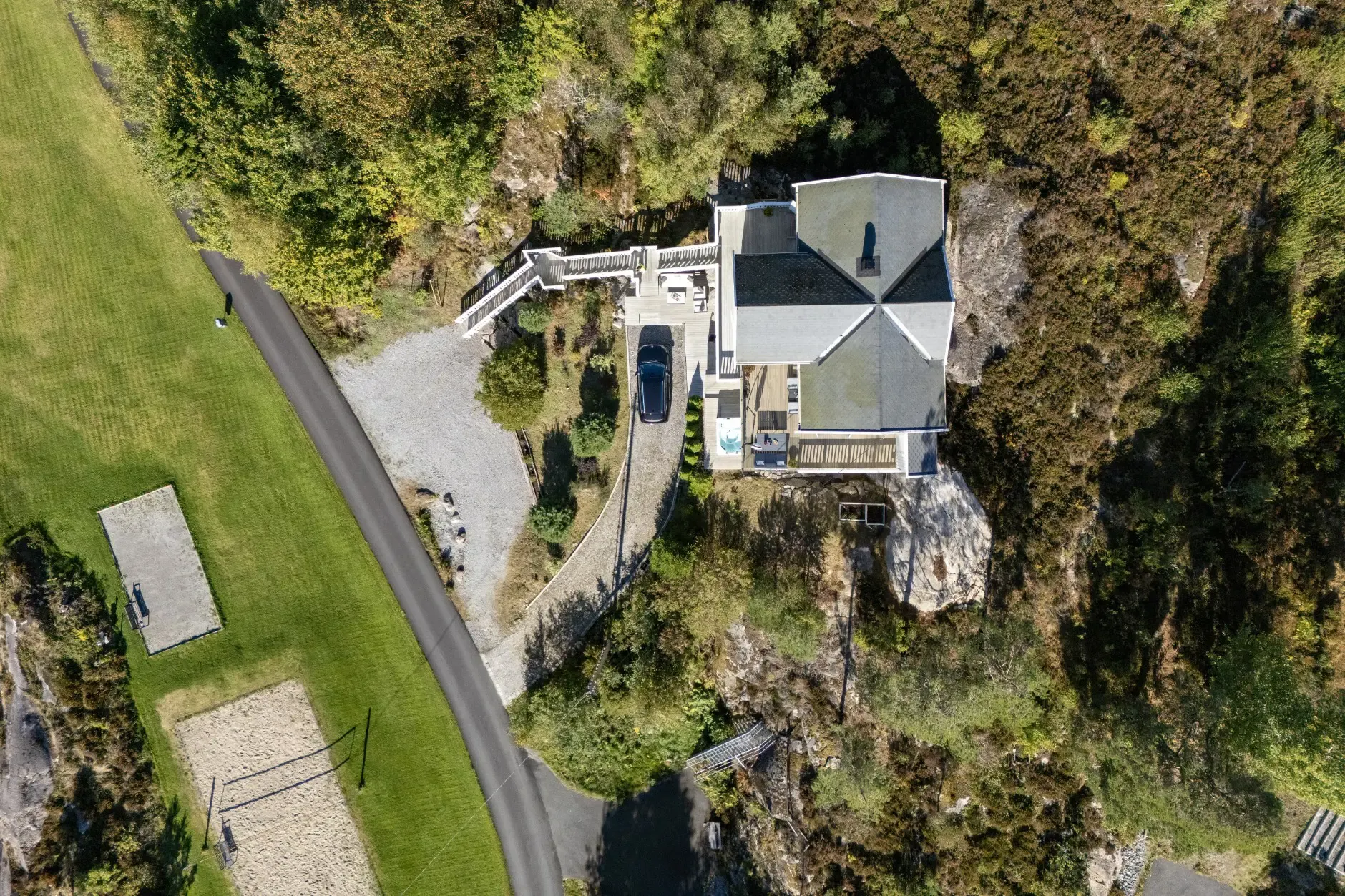 Contemporary 3-Bedroom Country House with Fjord Views in Drøbak, Norway - View image 43 of 44