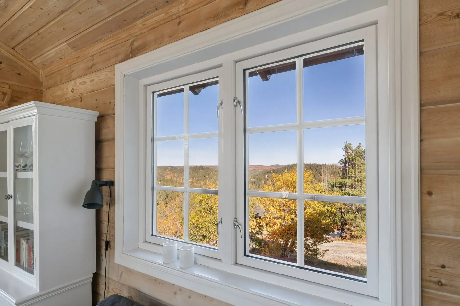 Norwegian Country House with Terrace and Mountain Views - View image 11 of 31