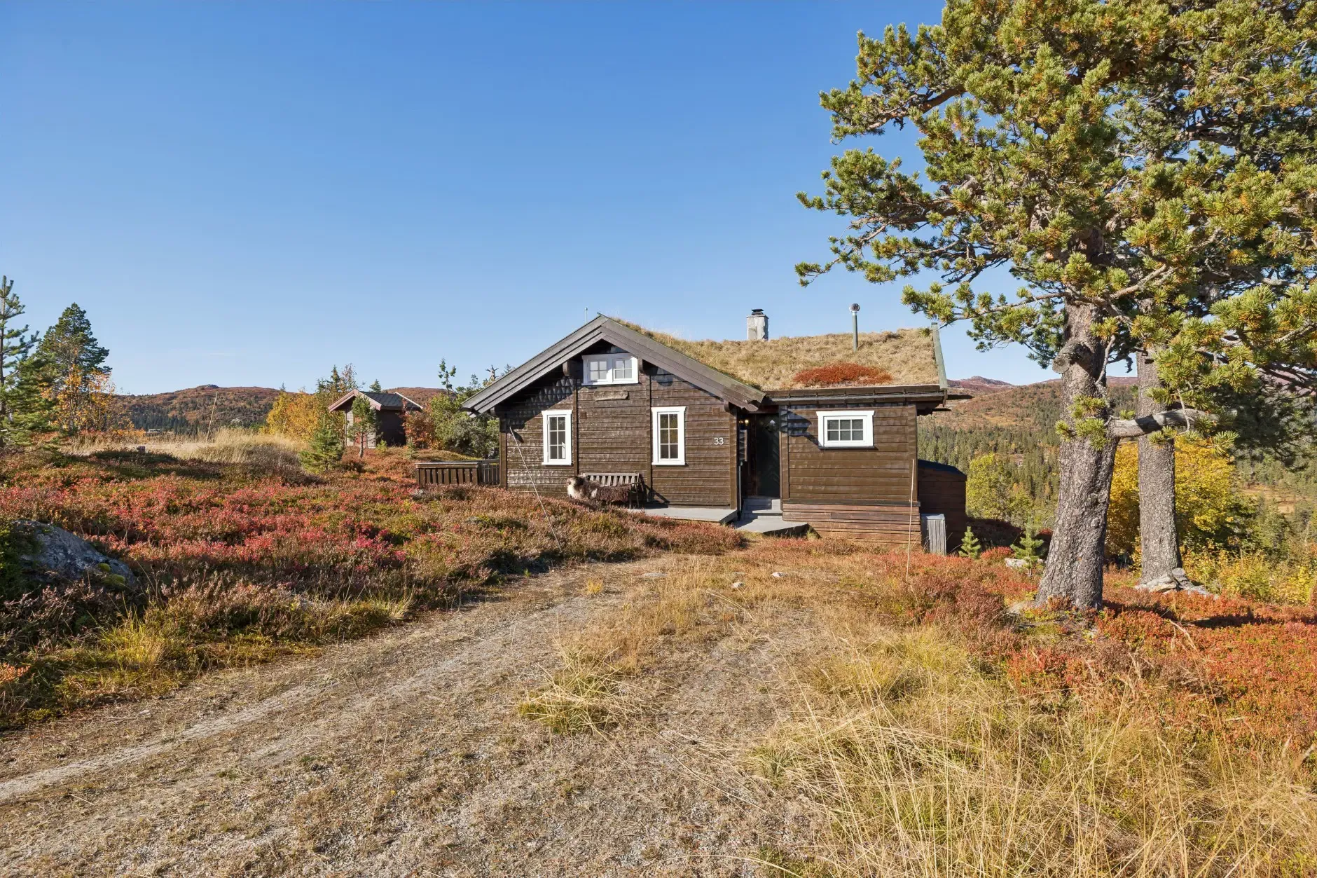 Norwegian Country House with Terrace and Mountain Views - View image 30 of 31
