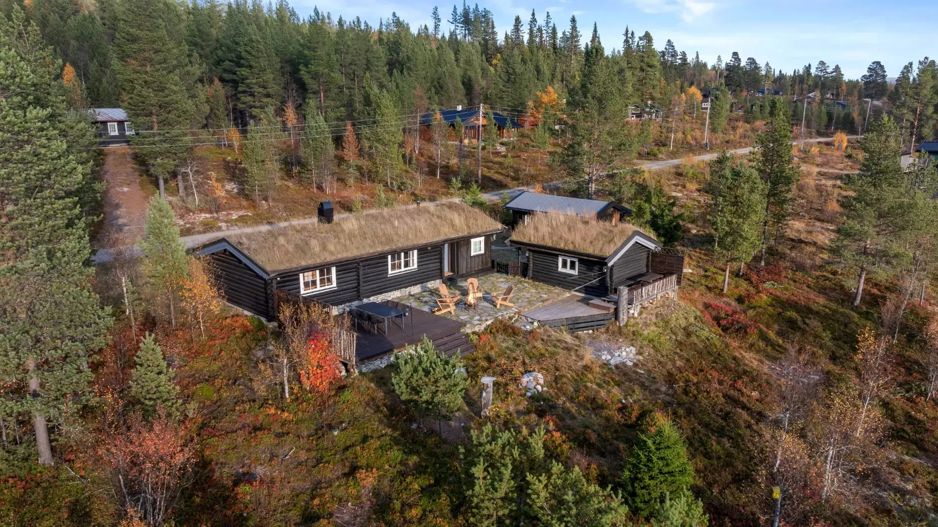 Møbleret landsted fra 1970’erne med stor grund i Engerdal, Norge - Image 1