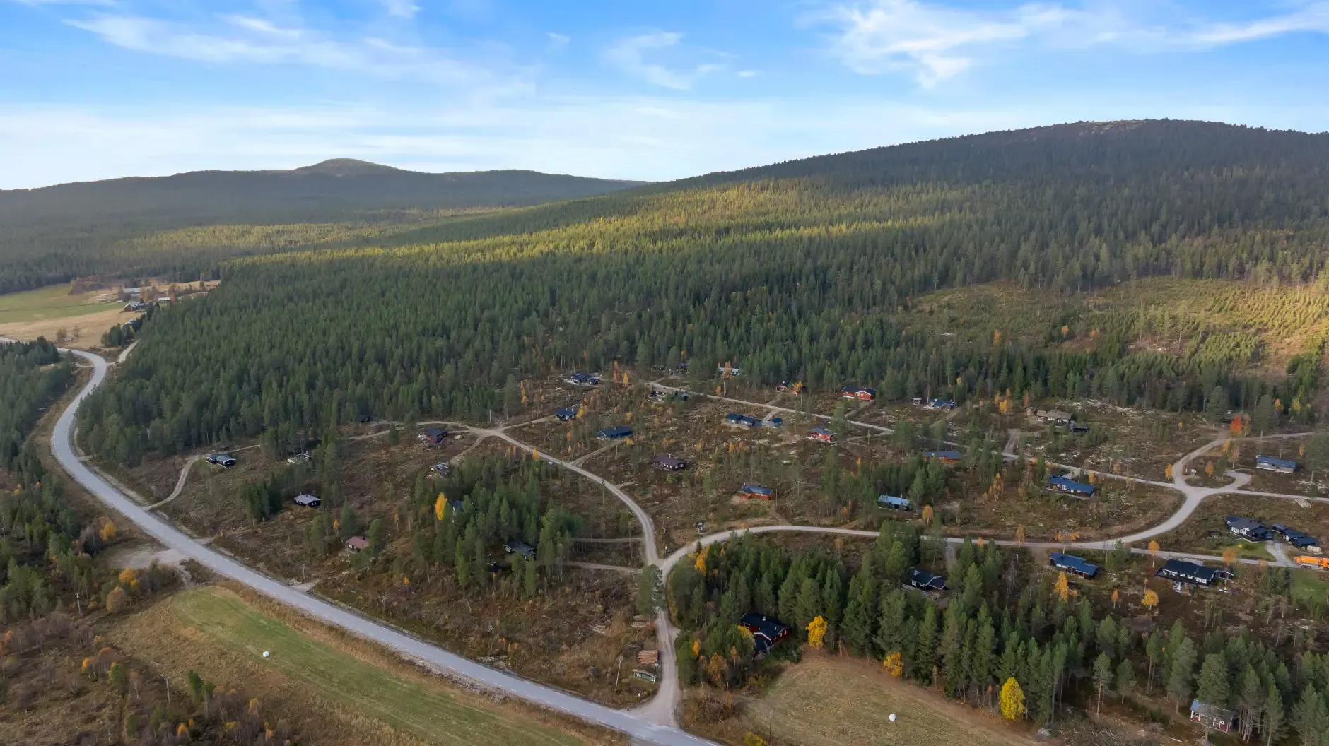 Møbleret landsted fra 1970’erne med stor grund i Engerdal, Norge - Vis billede 47 af 48