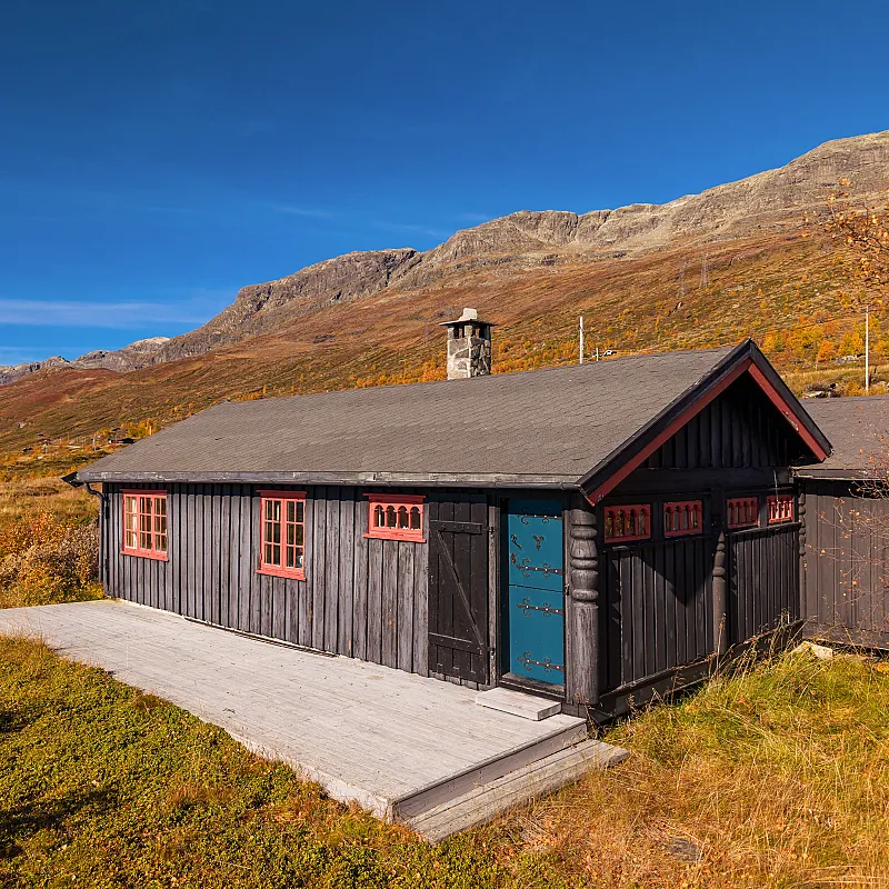 Norsk landsted fra 1960’erne med have og adgang til bjergsport
