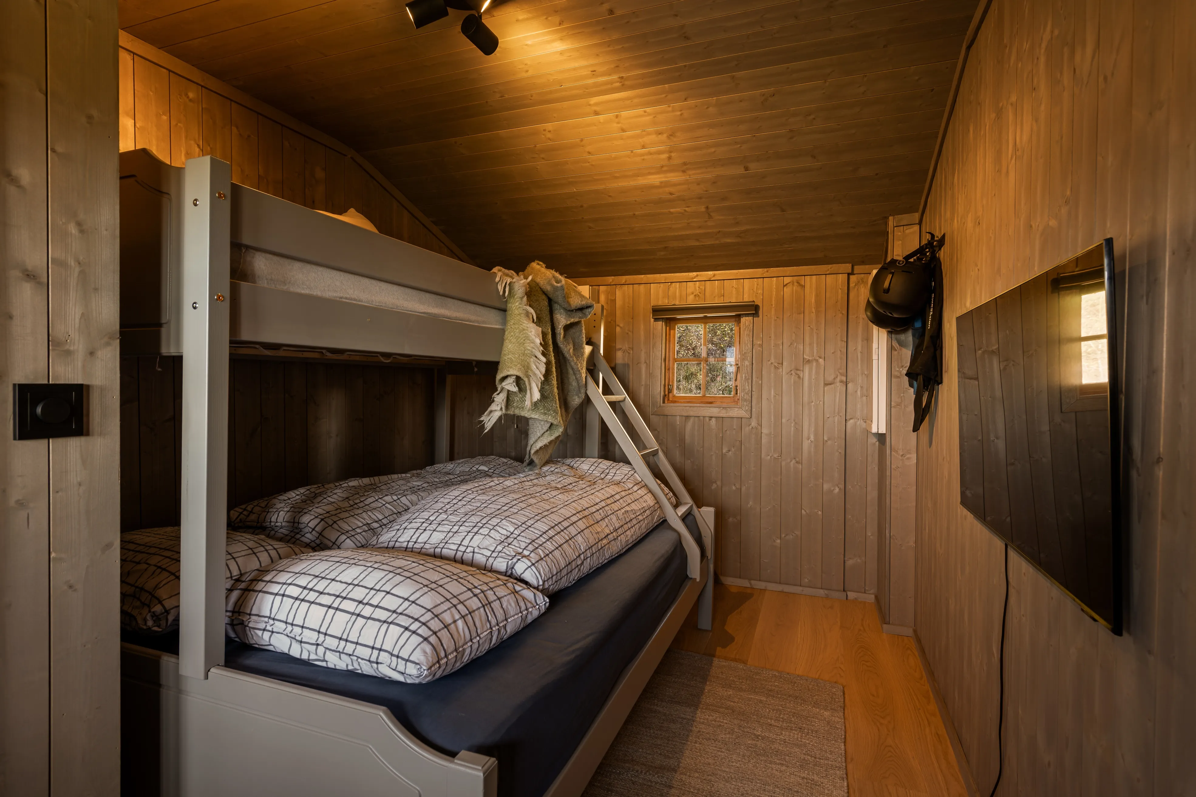 1970s Family Cabin in Nesbyen with Terrace and Garage - View image 22 of 36