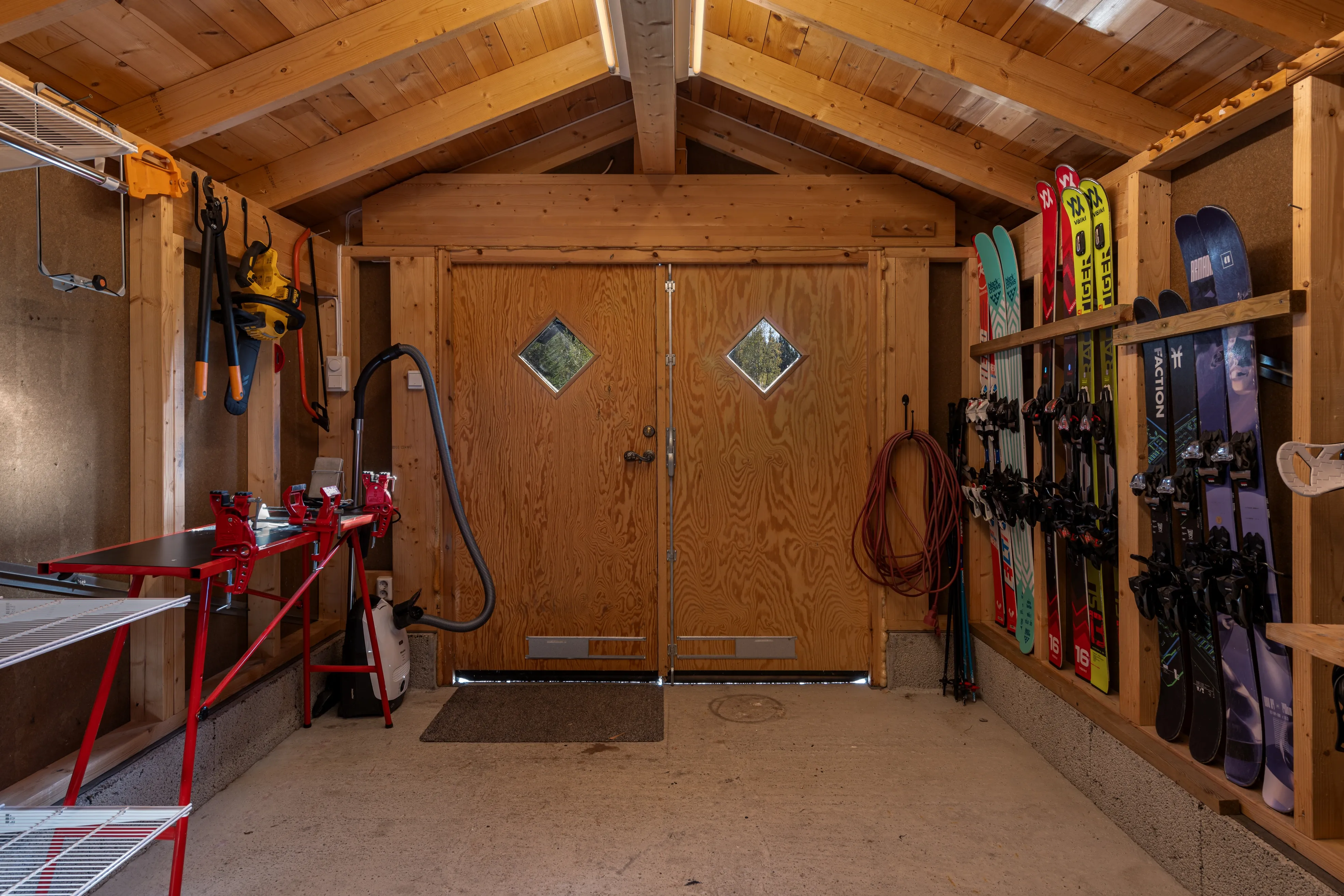1970s Family Cabin in Nesbyen with Terrace and Garage - View image 31 of 36