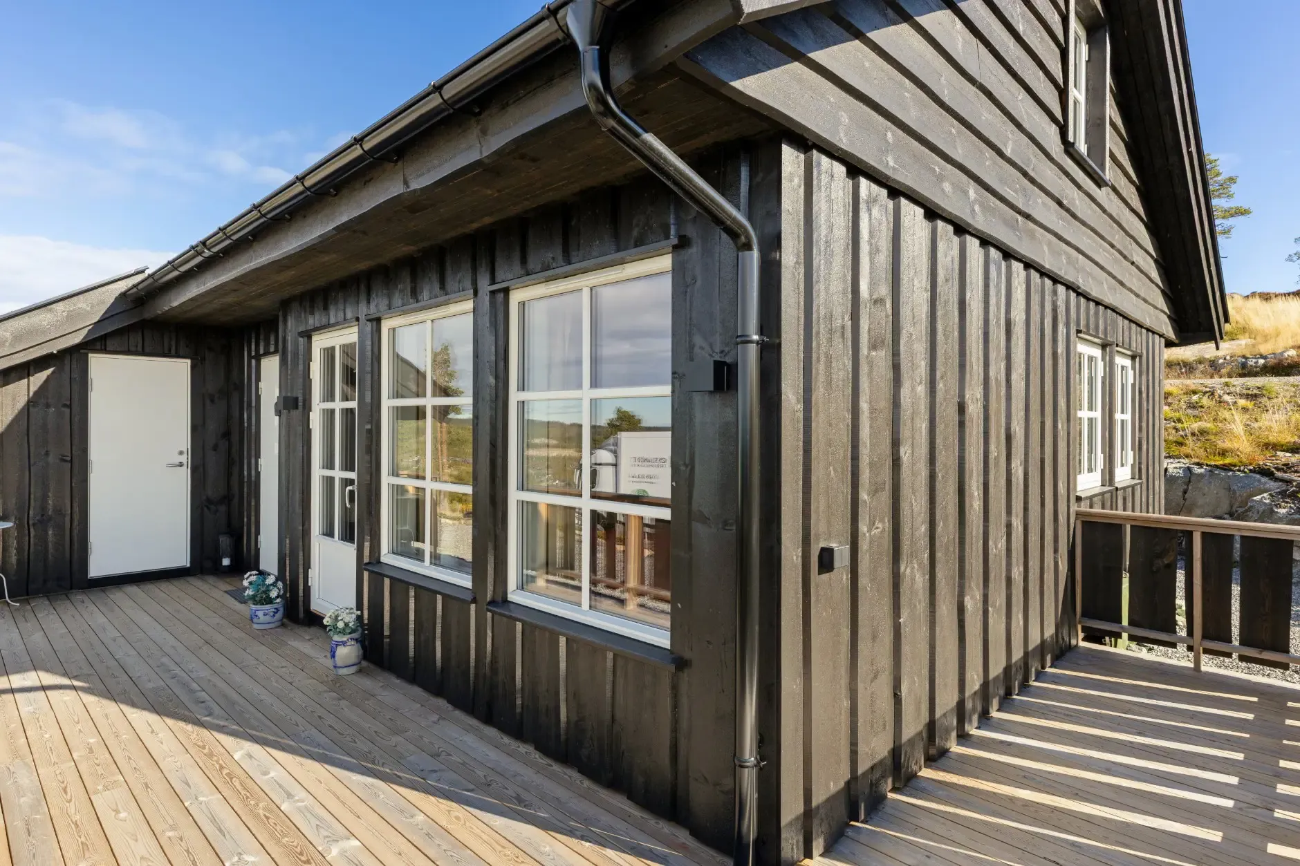 Modern 2-Bedroom Country House in Norway's Ski Haven - View image 8 of 29