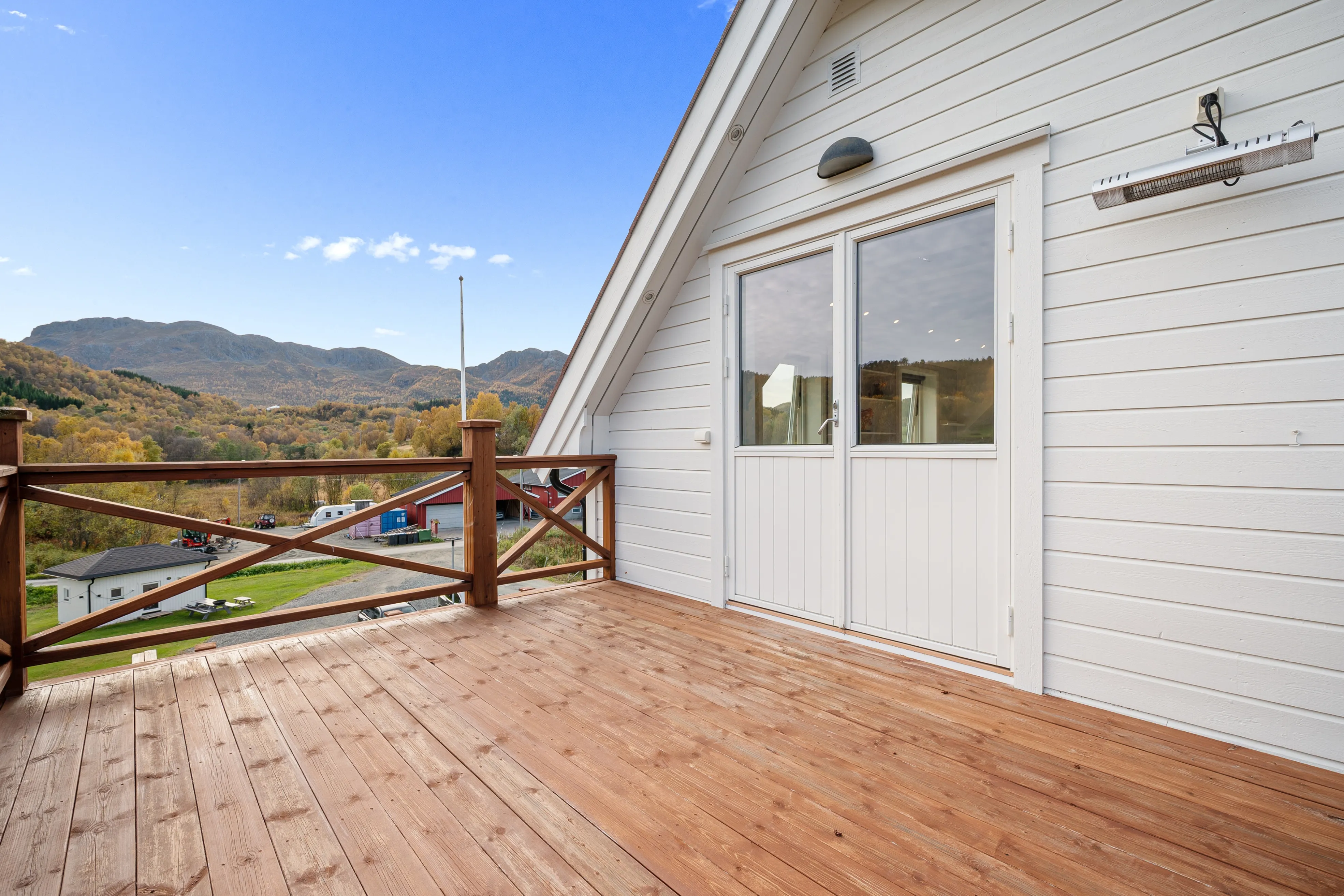 1930s Kilbotn House with Expansive Grounds and Sea Views - View image 27 of 46