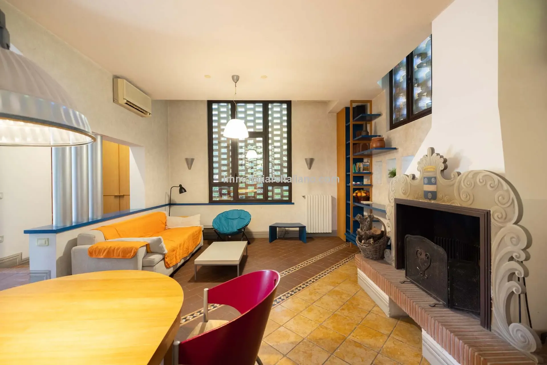 Expansive 5-Bedroom Country House with Gardens Near Vinci, Tuscany - View image 43 of 52
