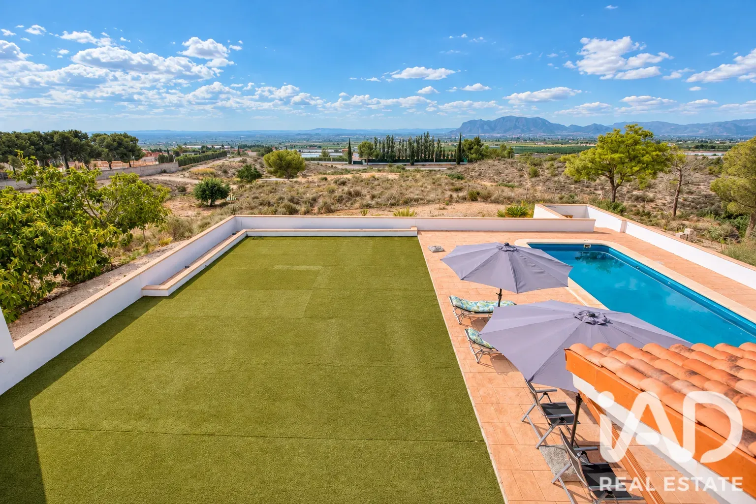 Geräumiges Haus mit 5 Schlafzimmern, Pool und Terrasse in Albatera, Alicante - Image 5