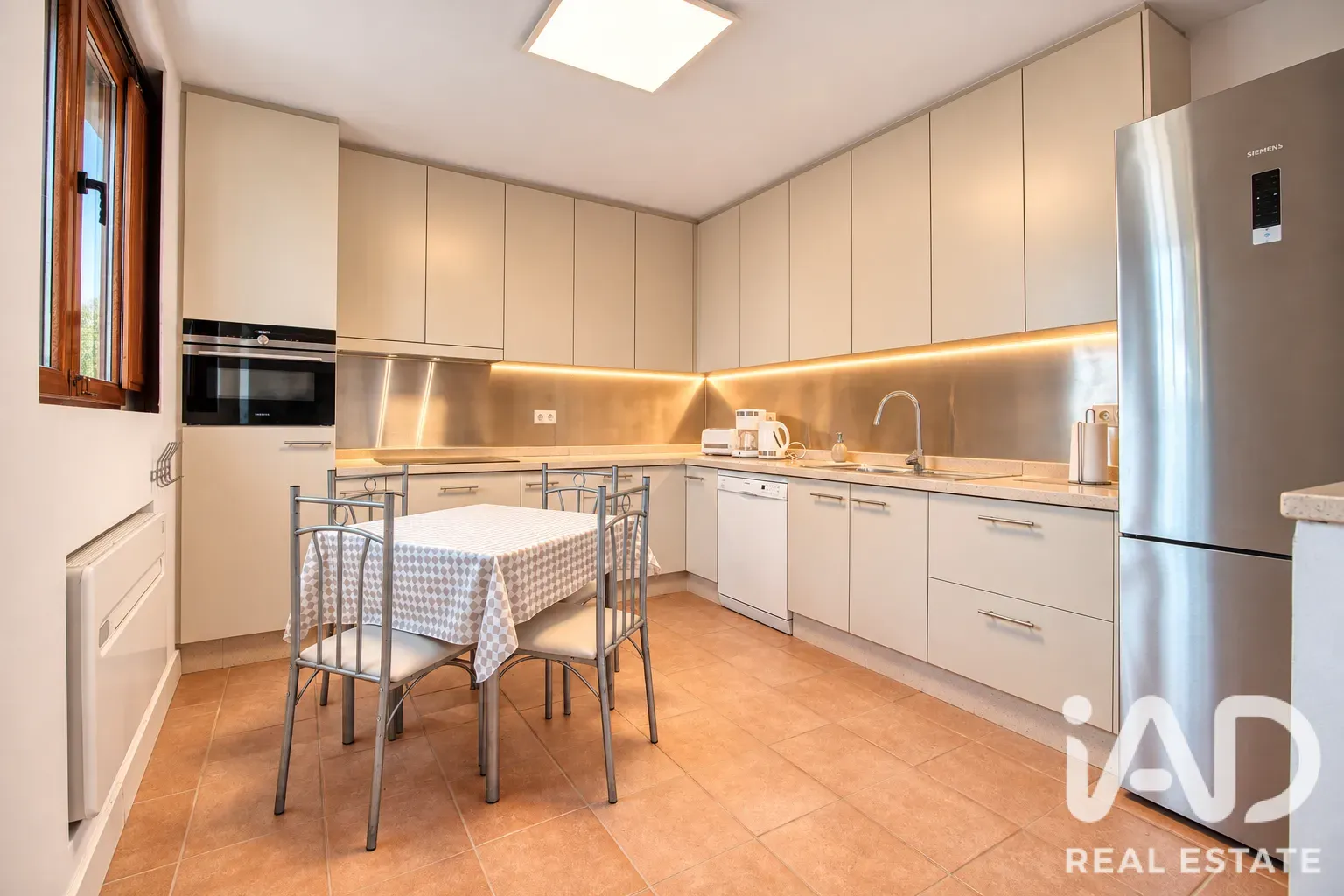 Geräumiges Haus mit 5 Schlafzimmern, Pool und Terrasse in Albatera, Alicante - Bild 18 von 39 anzeigen