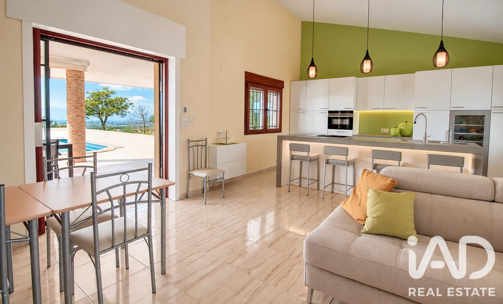 Geräumiges Haus mit 5 Schlafzimmern, Pool und Terrasse in Albatera, Alicante - Bild 21 von 39 anzeigen