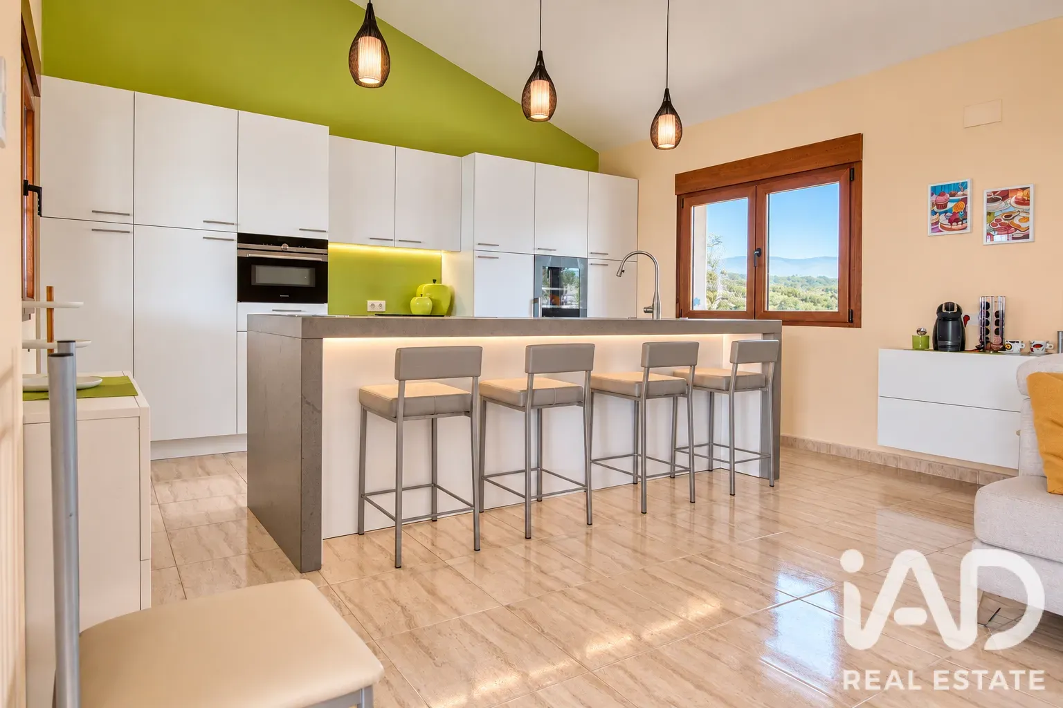 Geräumiges Haus mit 5 Schlafzimmern, Pool und Terrasse in Albatera, Alicante - Bild 22 von 39 anzeigen