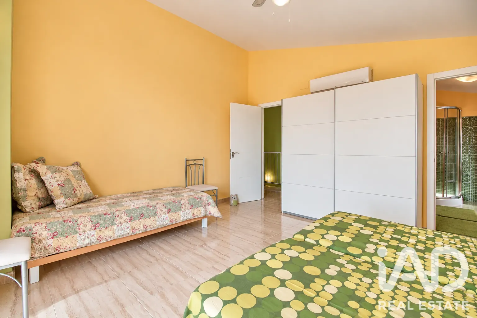 Geräumiges Haus mit 5 Schlafzimmern, Pool und Terrasse in Albatera, Alicante - Bild 35 von 39 anzeigen