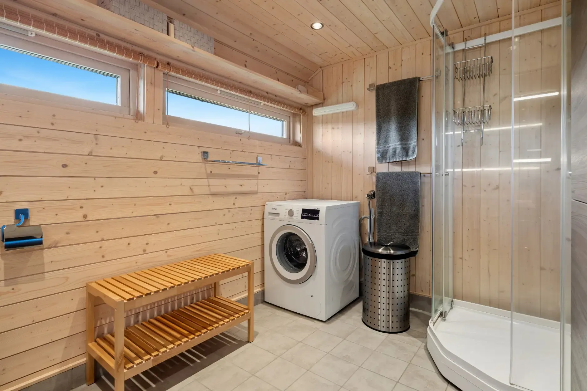 Contemporary 3-Bedroom Country House with Expansive Garden in Eggedal, Norway - View image 16 of 34