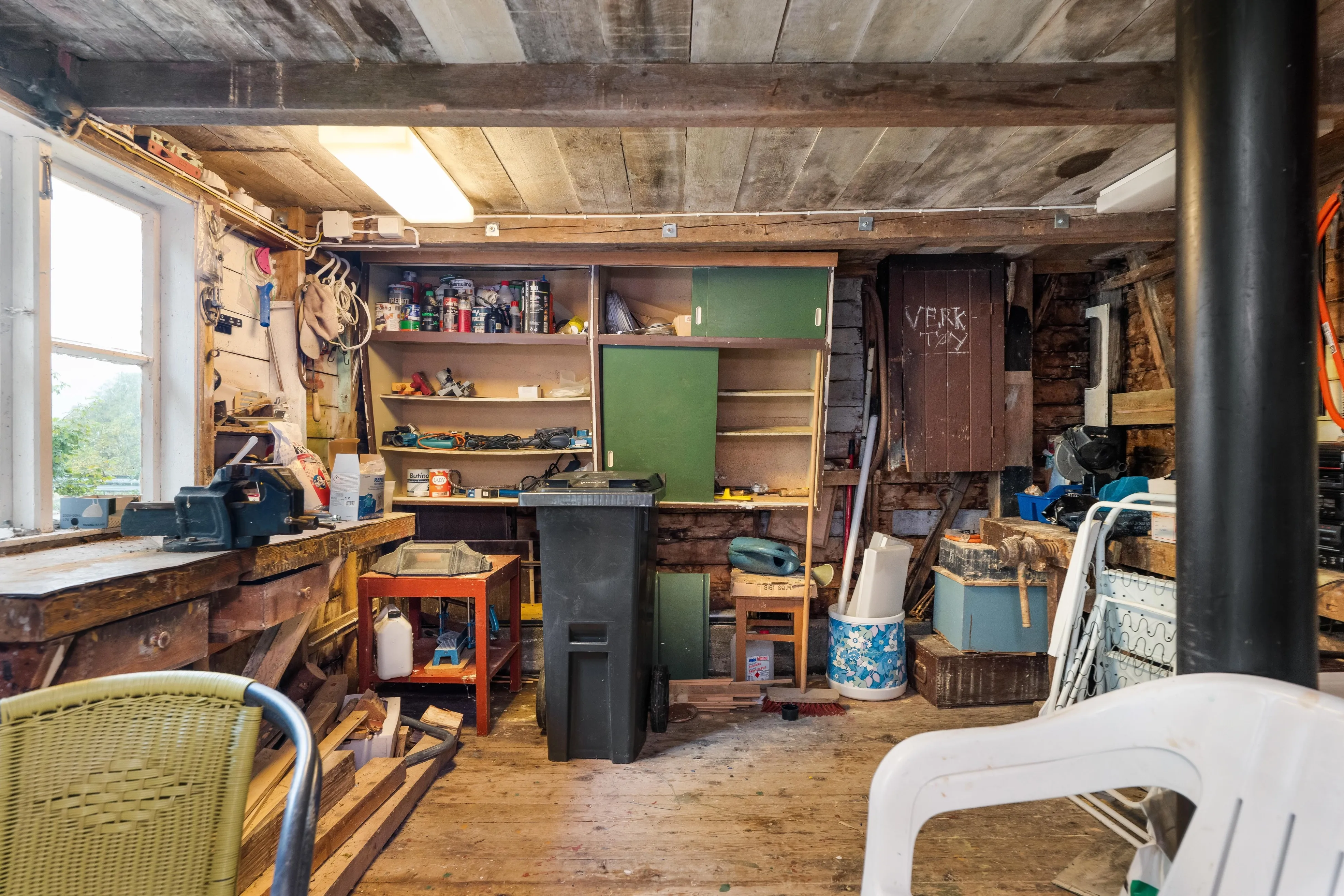1936 Cabin in Dalsøyra with Restoration Potential and Wood Heating - View image 32 of 38