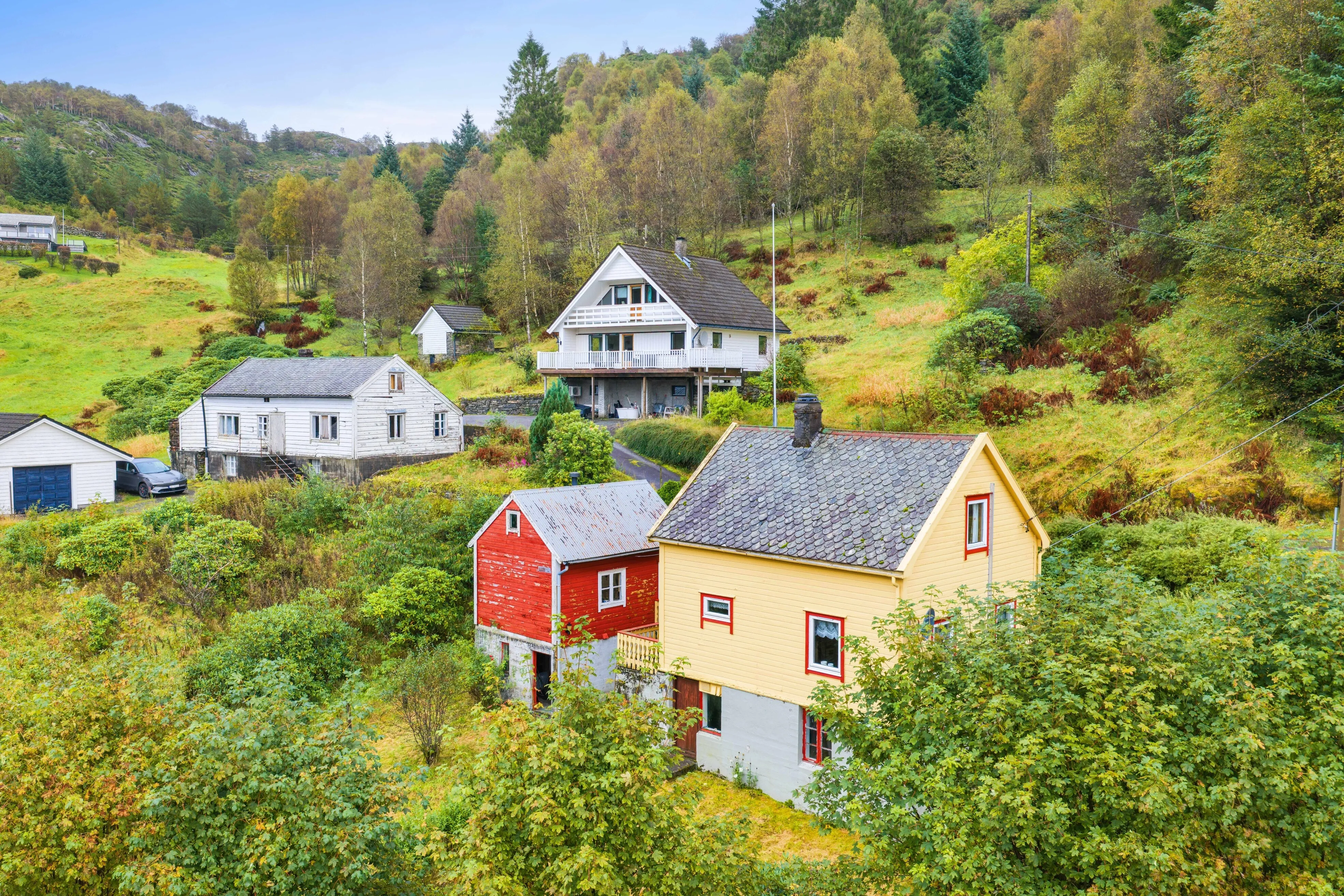 1936 Cabin in Dalsøyra with Restoration Potential and Wood Heating - View image 36 of 38