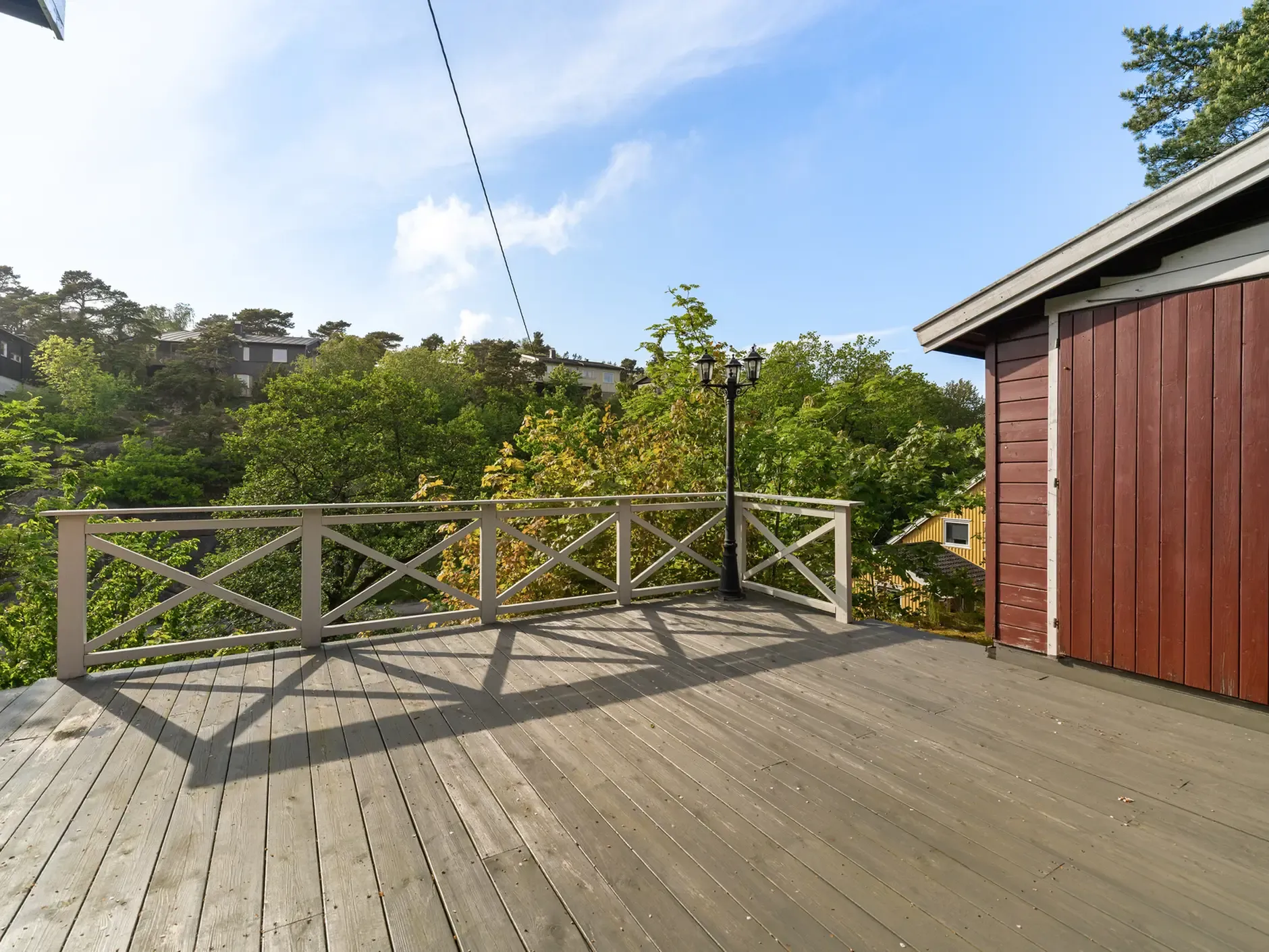1950s Fredrikstad House with Expansive Garden and Terrace - View image 16 of 51
