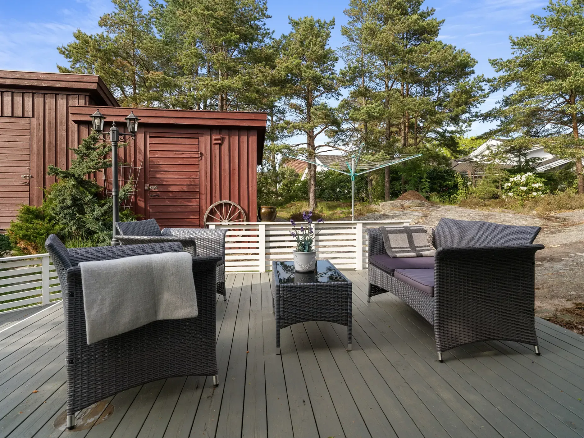 1950s Fredrikstad House with Expansive Garden and Terrace - View image 44 of 51