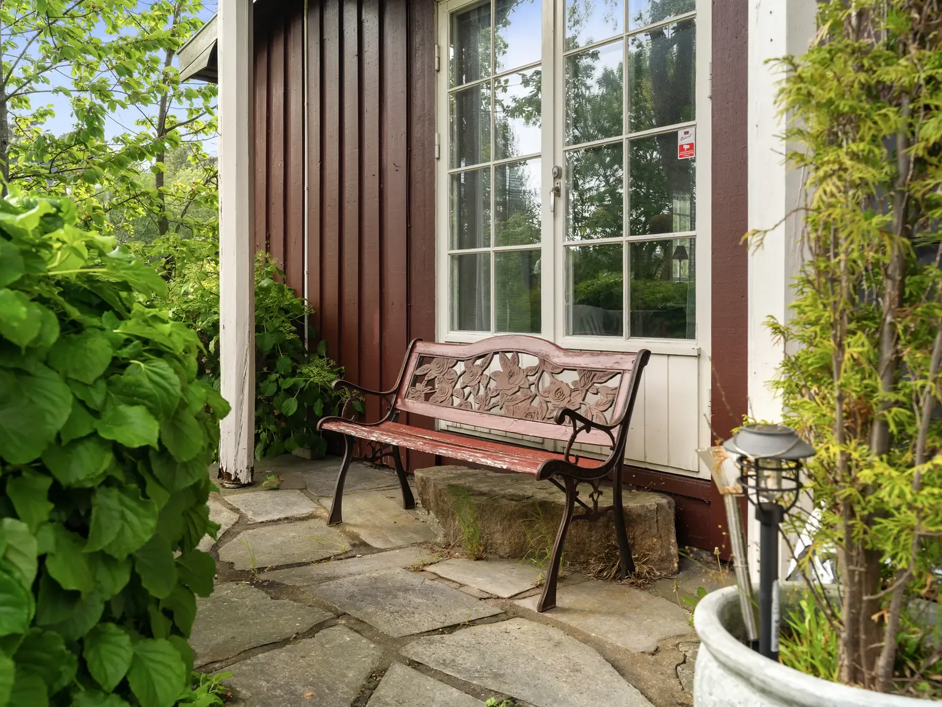 1950s Fredrikstad House with Expansive Garden and Terrace - View image 45 of 51