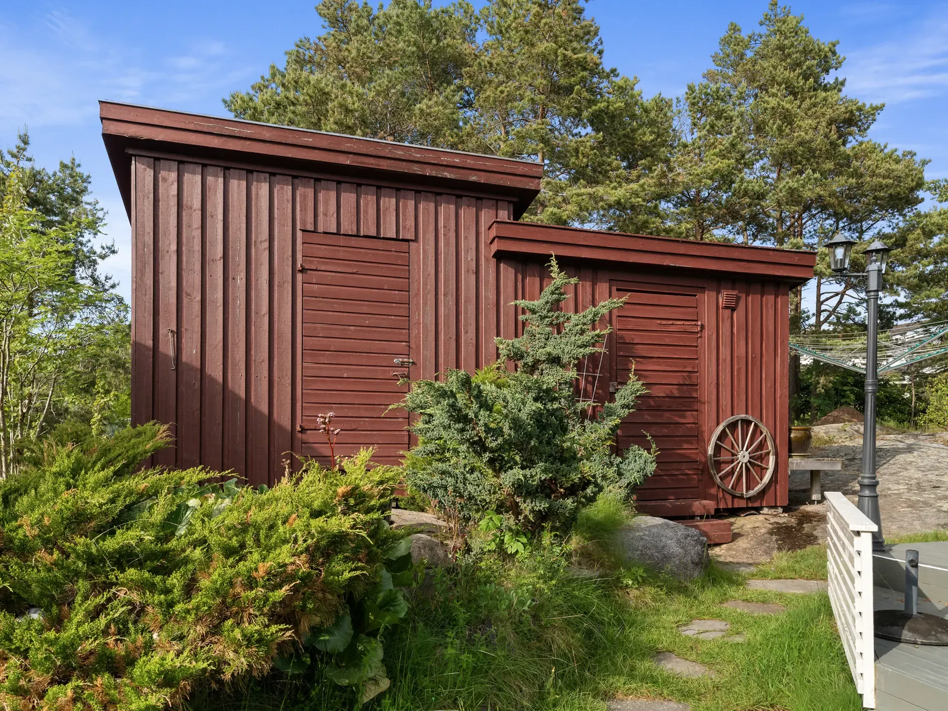 1950s Fredrikstad House with Expansive Garden and Terrace - View image 46 of 51