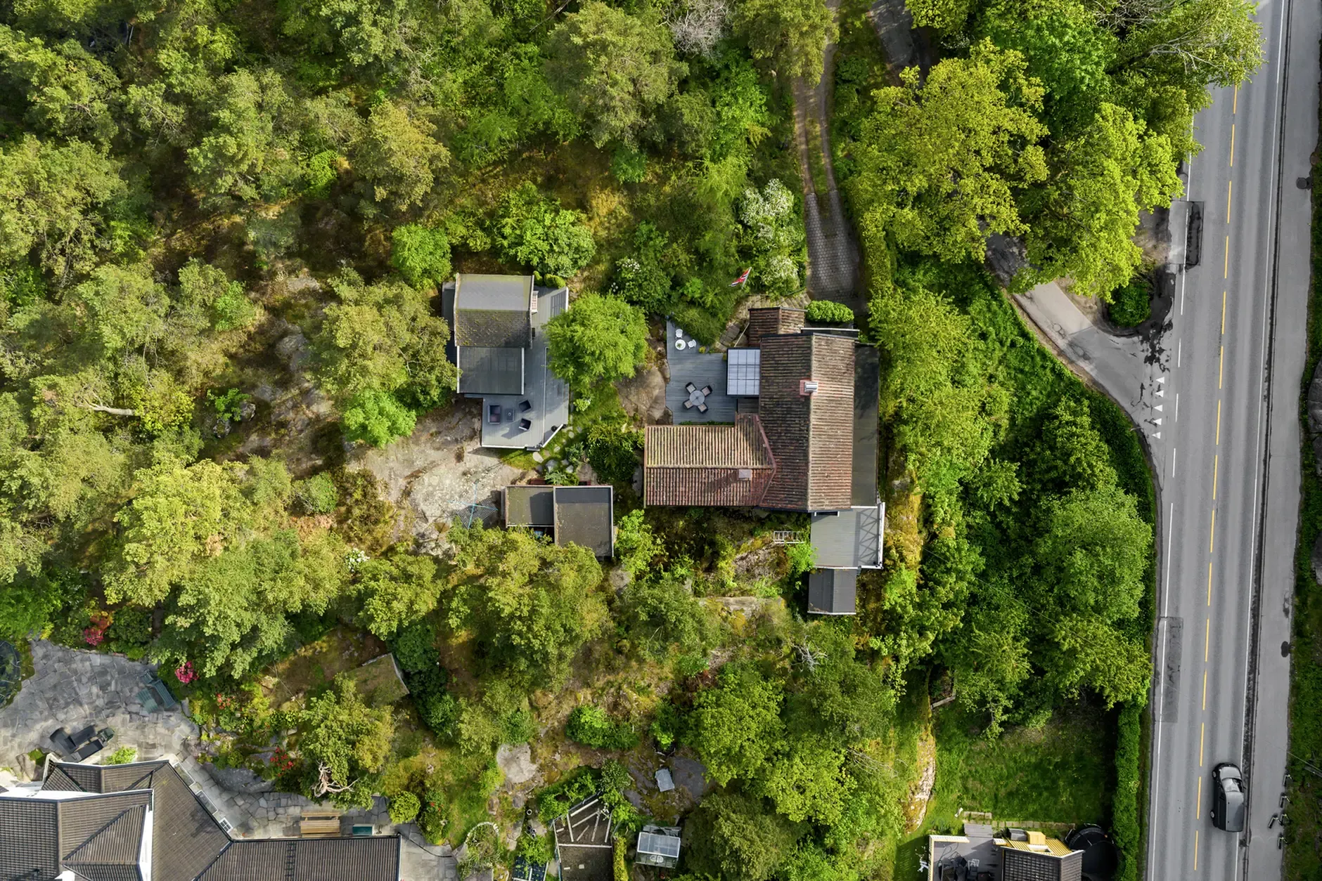 1950s Fredrikstad House with Expansive Garden and Terrace - View image 50 of 51