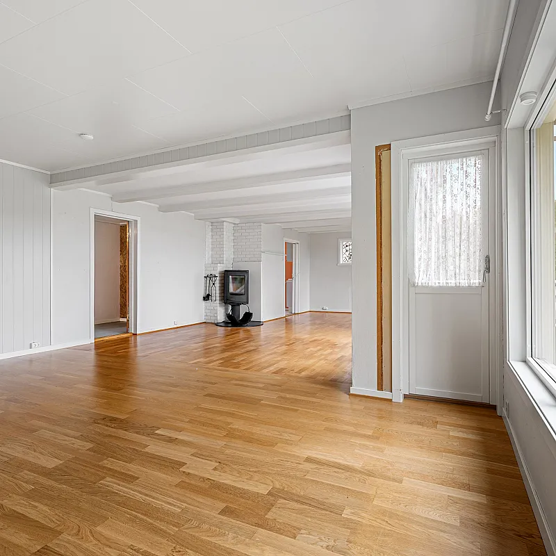 View image 9