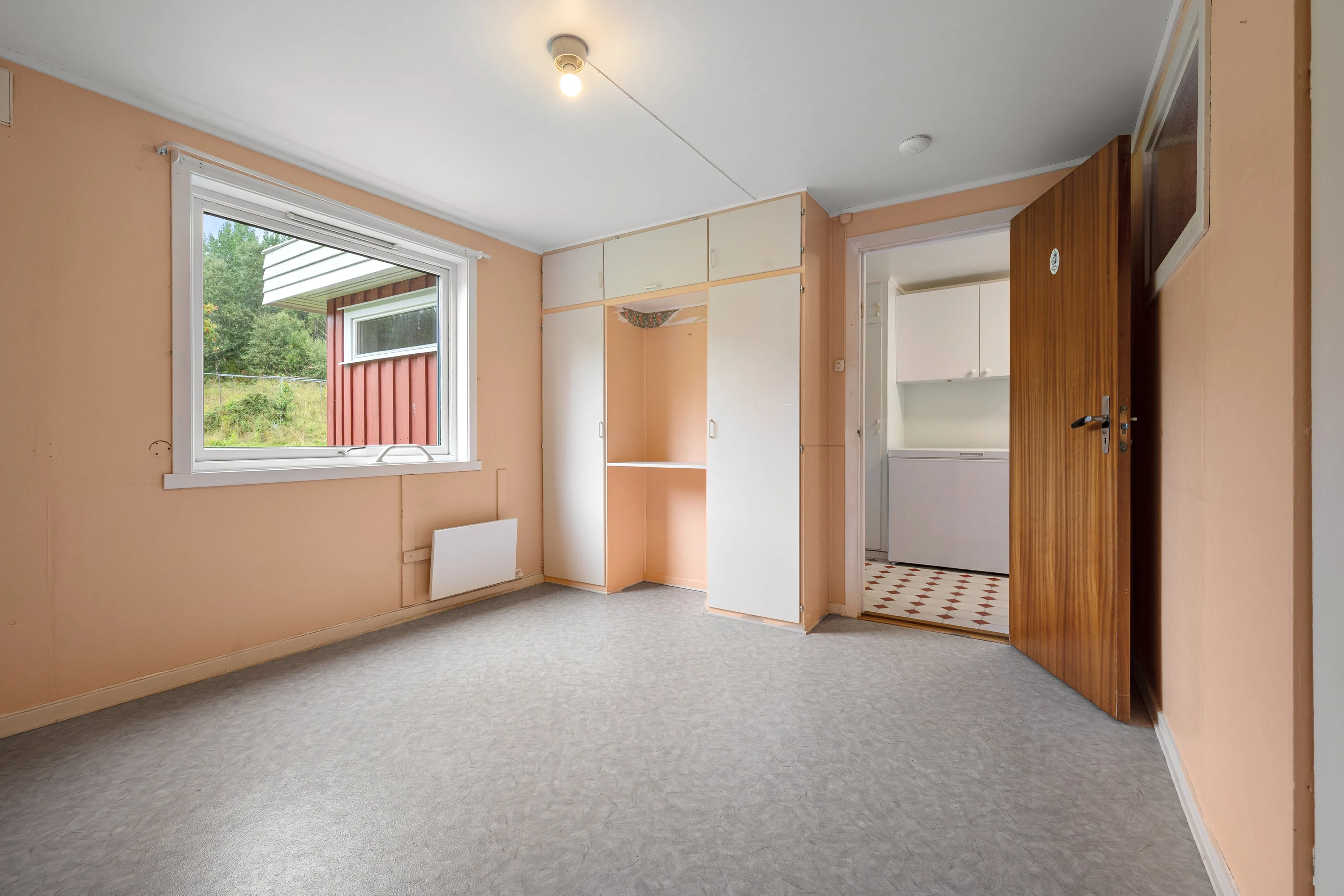 1910 Harstad House with Sea Views, Modern Kitchen and Spacious Grounds - View image 16 of 44