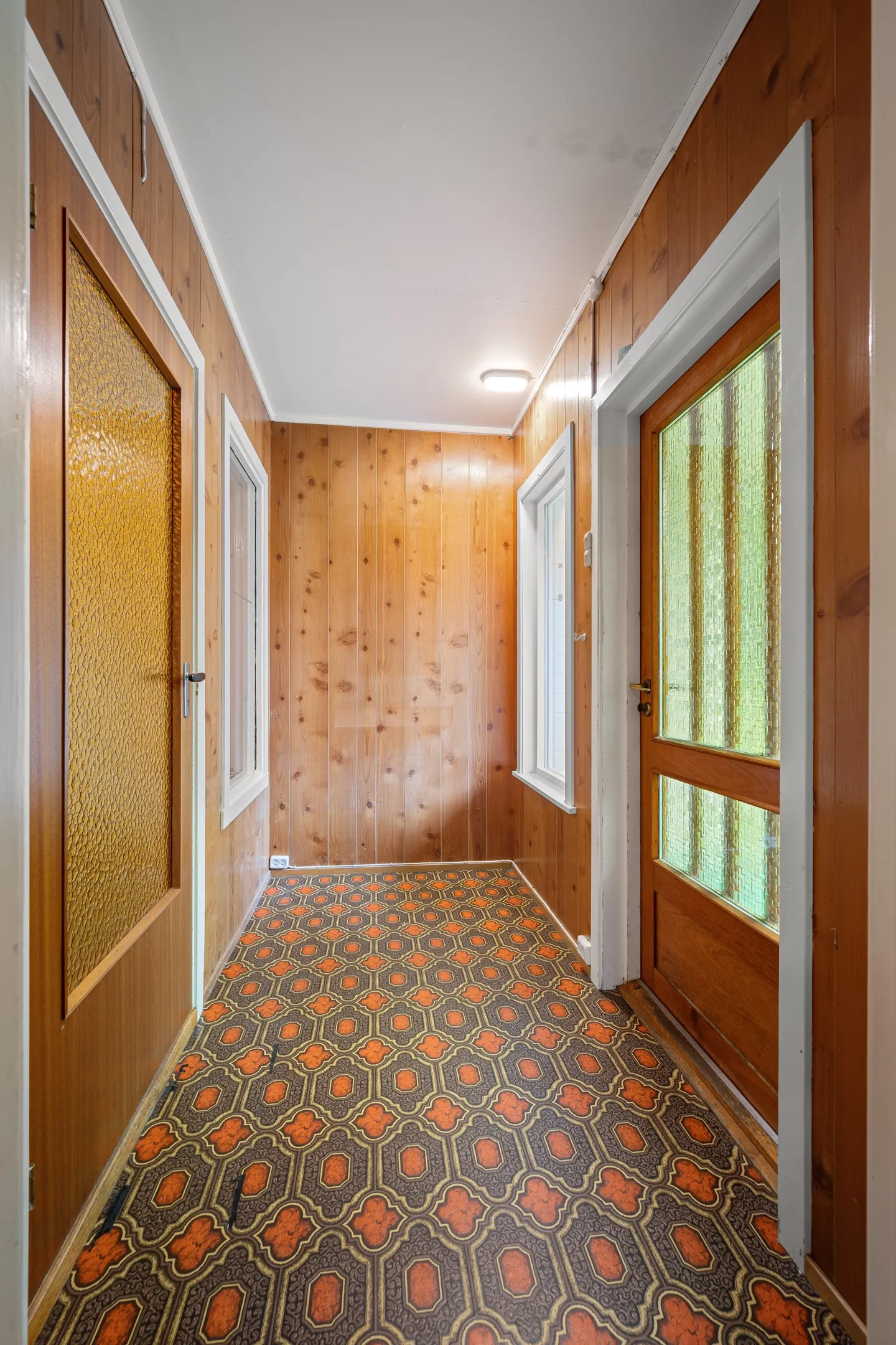 1910 Harstad House with Sea Views, Modern Kitchen and Spacious Grounds - View image 23 of 44