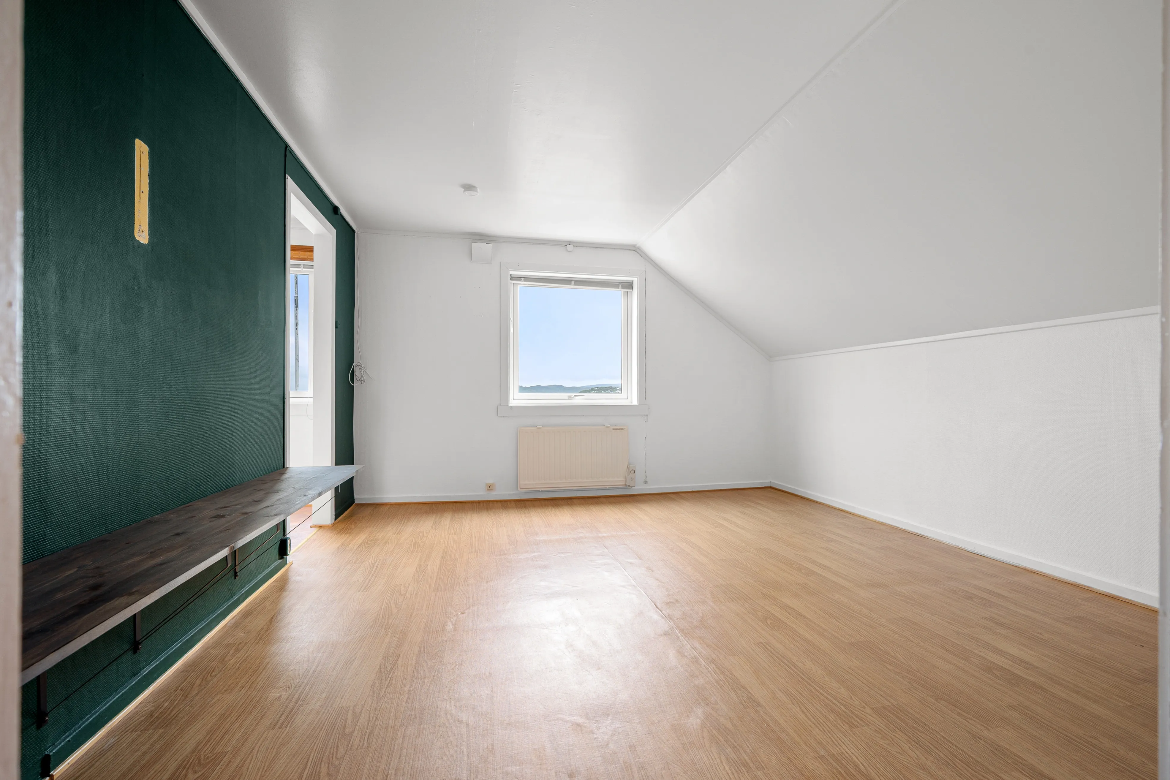 1910 Harstad House with Sea Views, Modern Kitchen and Spacious Grounds - View image 24 of 44