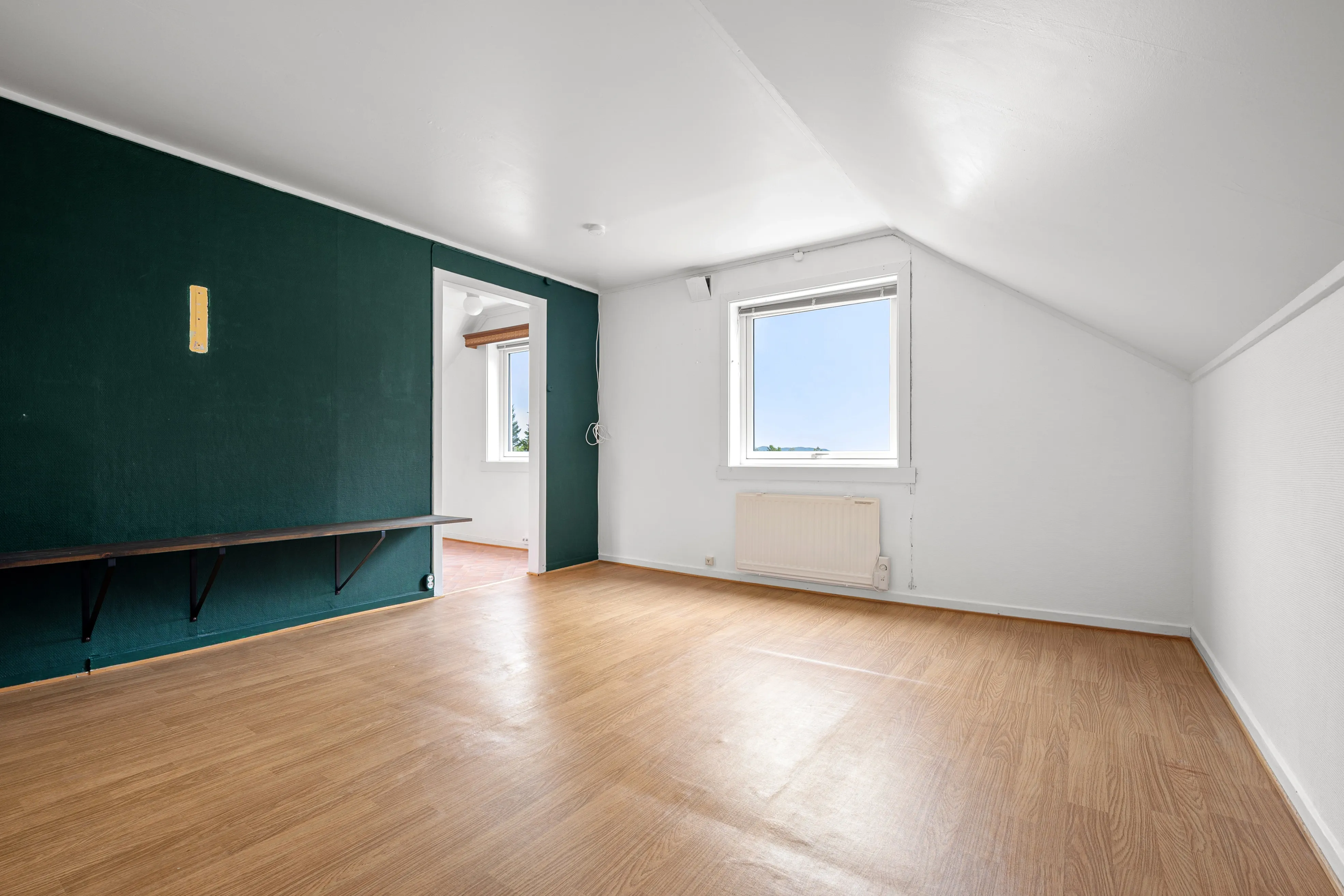 1910 Harstad House with Sea Views, Modern Kitchen and Spacious Grounds - View image 26 of 44
