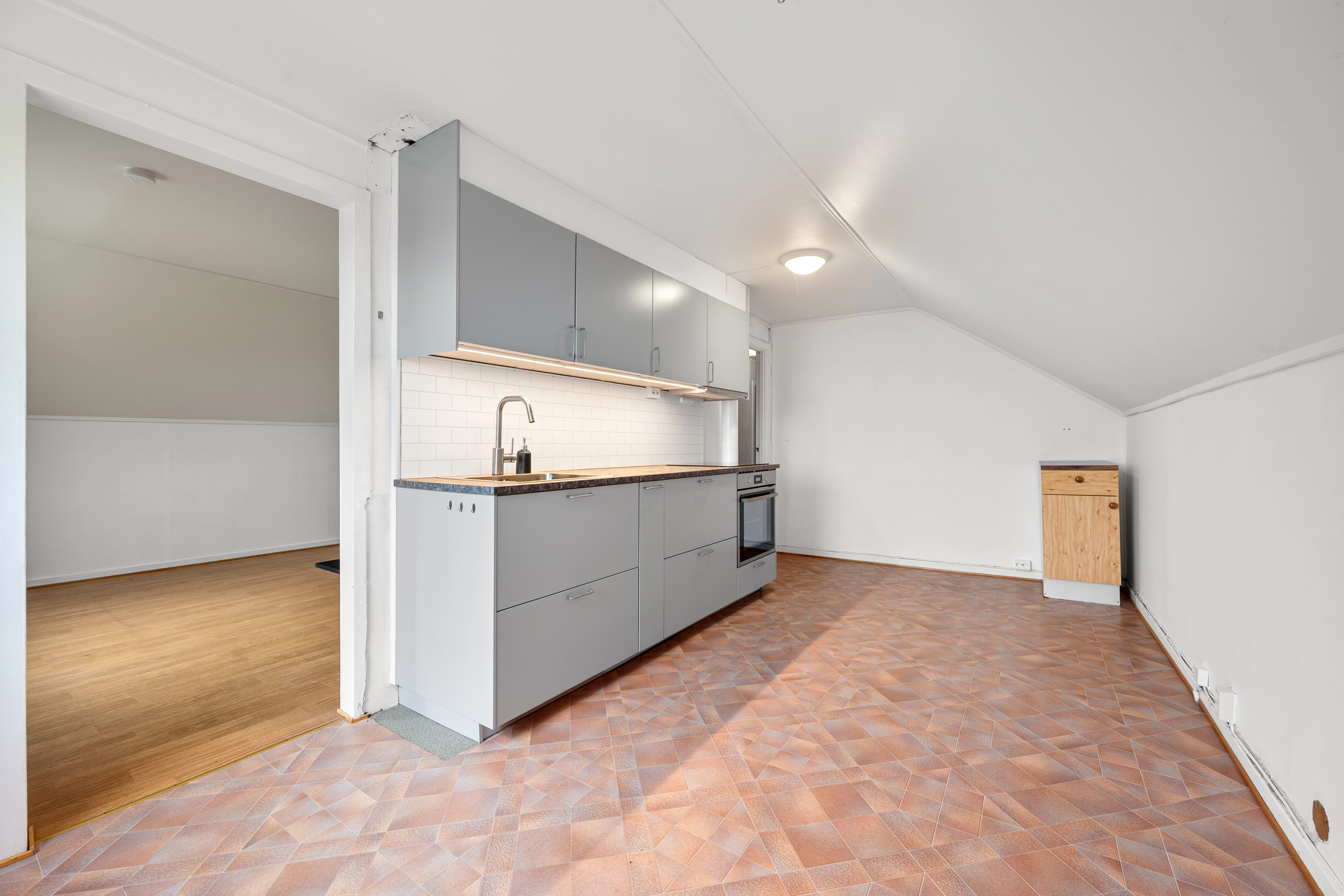1910 Harstad House with Sea Views, Modern Kitchen and Spacious Grounds - View image 28 of 44