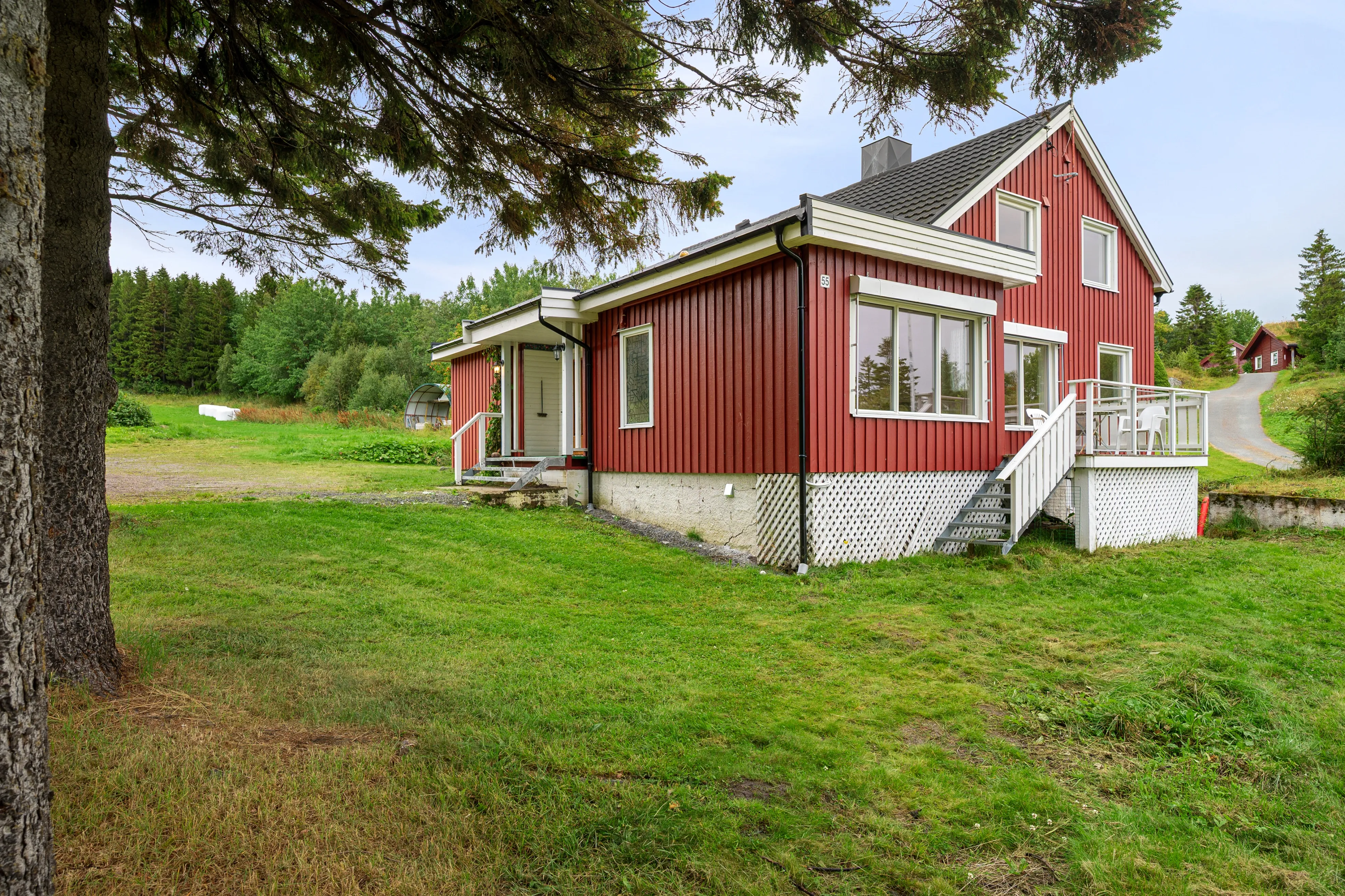1910 Harstad House with Sea Views, Modern Kitchen and Spacious Grounds - View image 37 of 44