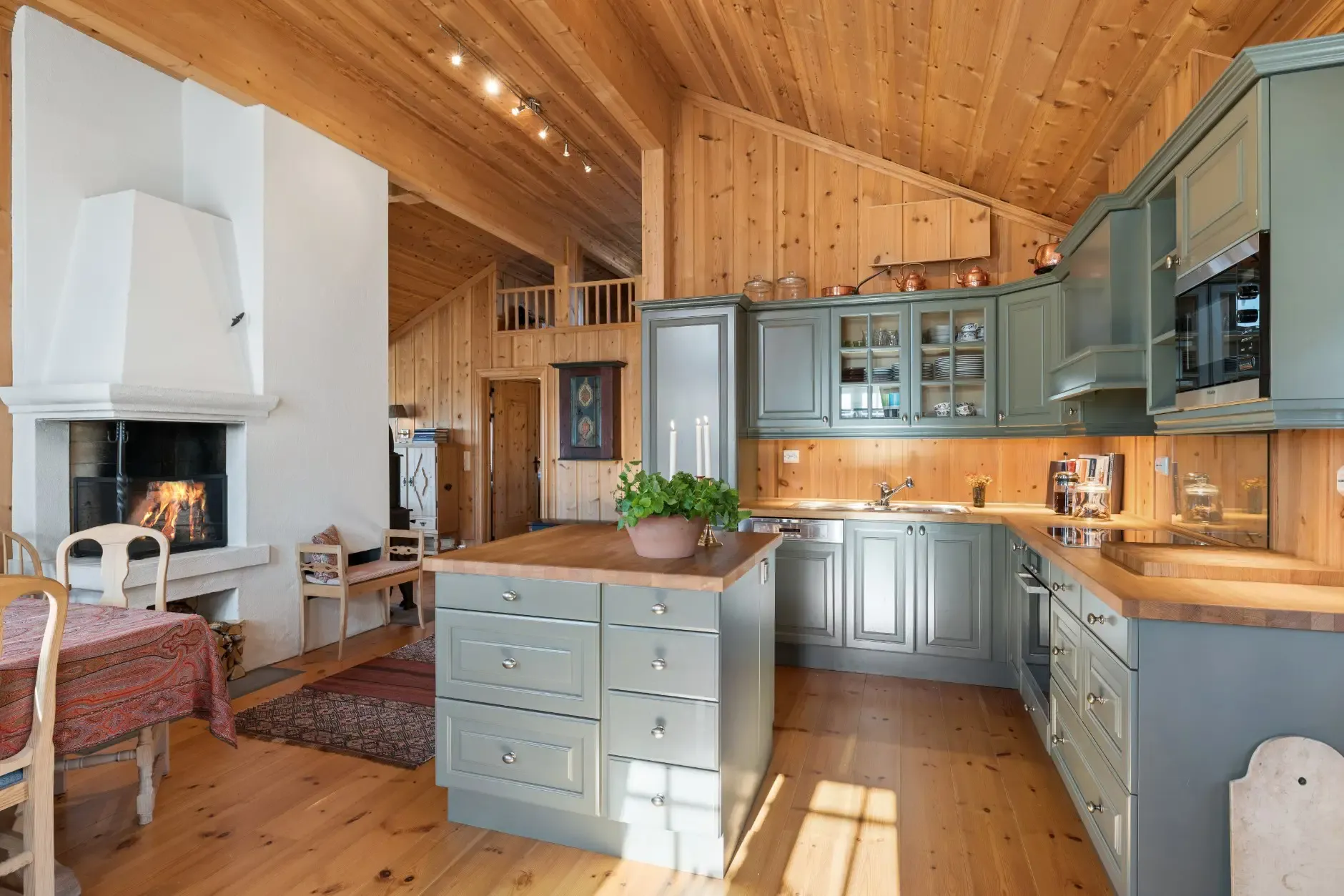 Architect-Designed 5-Bed Country House in Rauland with Mountain Access - View image 12 of 41