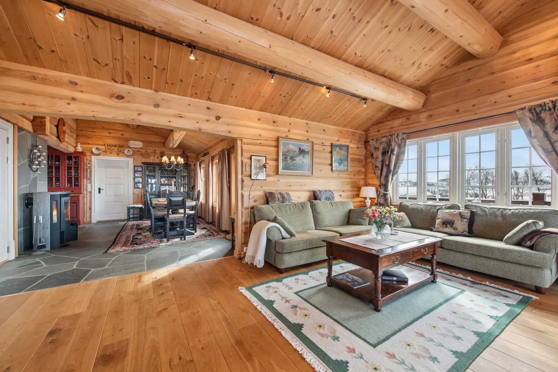 Spacious 4-Bedroom Country House with Expansive Lot in Norway's Telemark Region - View image 7 of 50