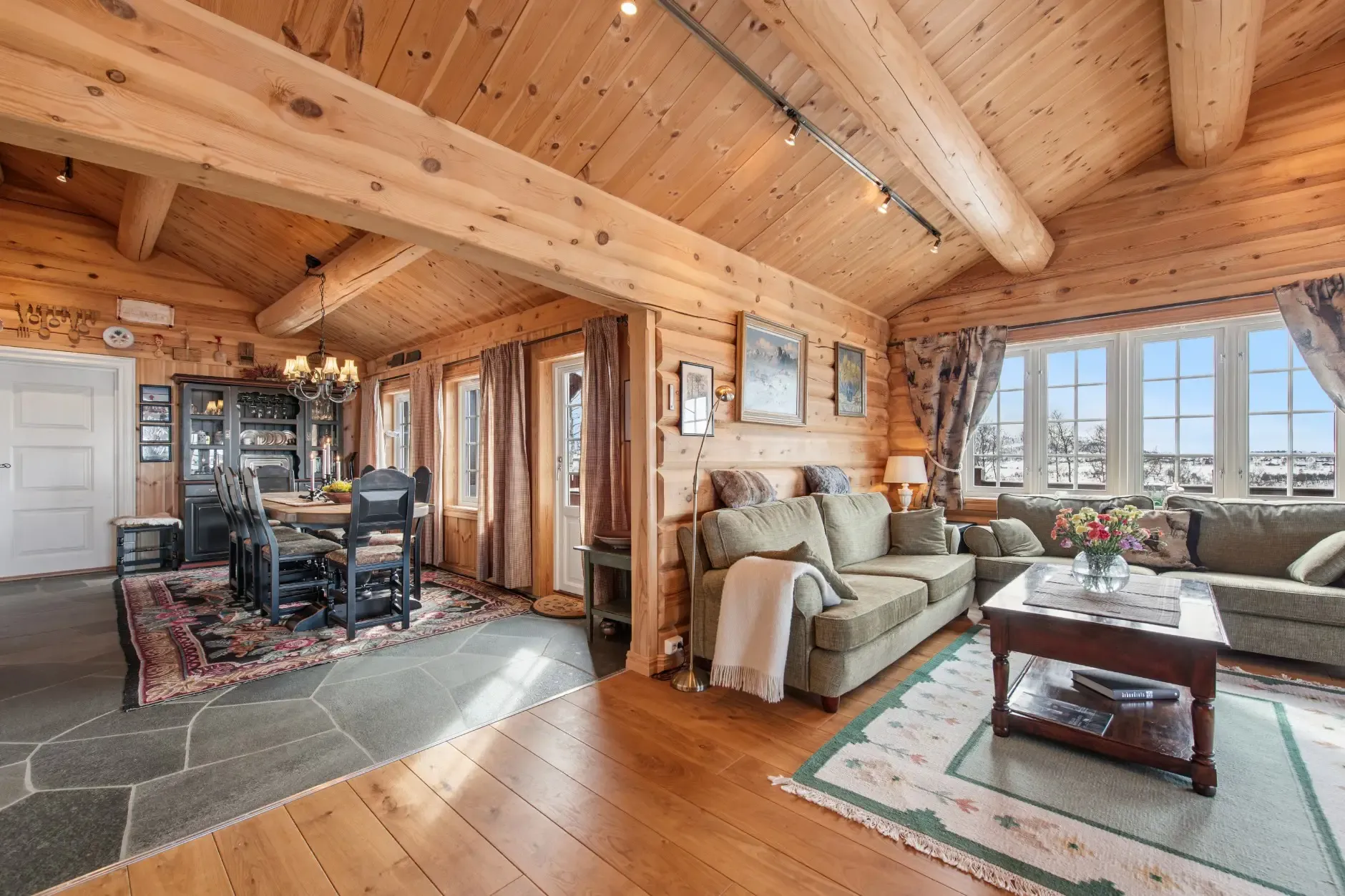 Spacious 4-Bedroom Country House with Expansive Lot in Norway's Telemark Region - View image 8 of 50