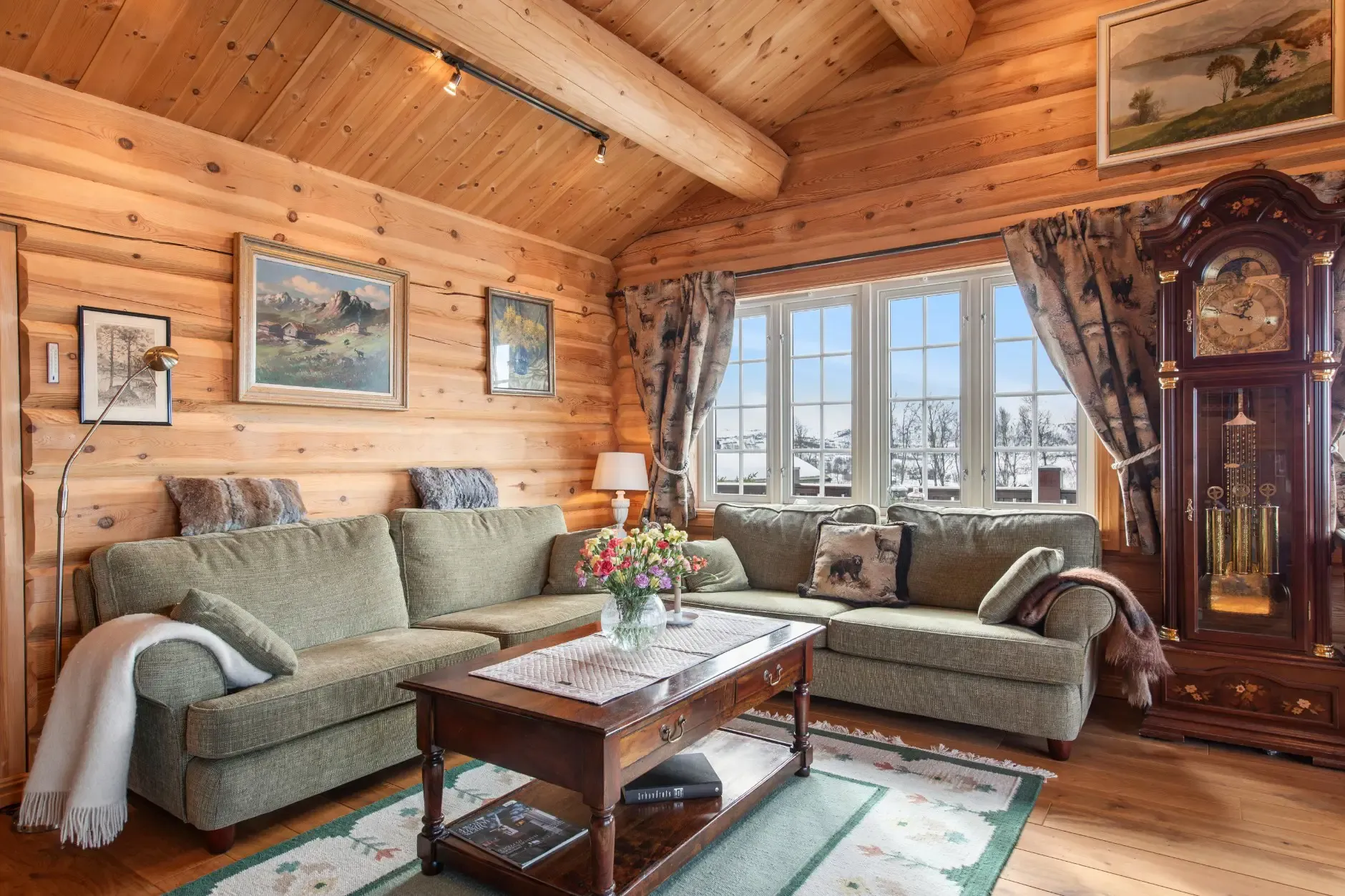 Spacious 4-Bedroom Country House with Expansive Lot in Norway's Telemark Region - View image 9 of 50