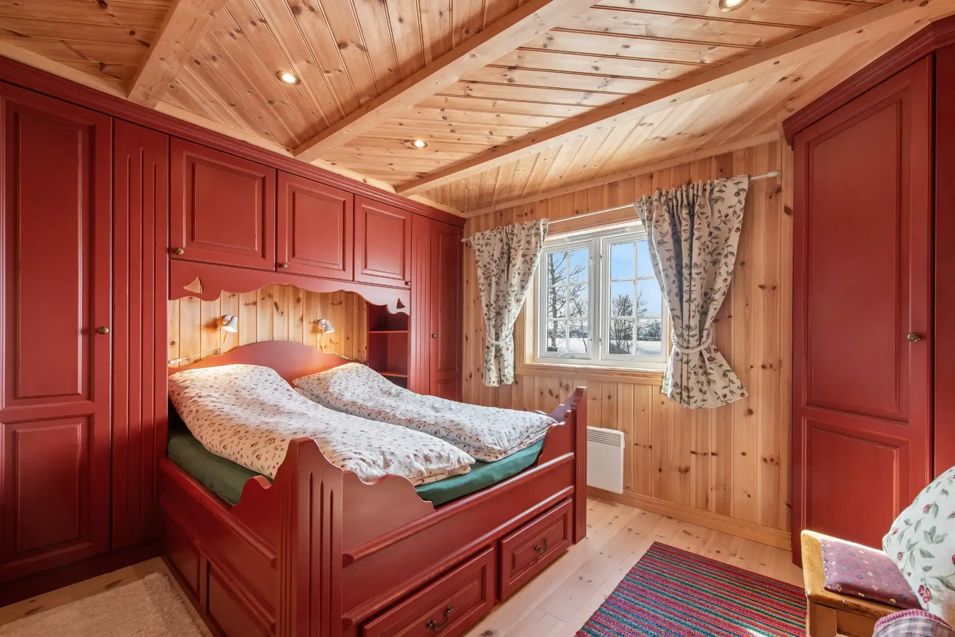 Spacious 4-Bedroom Country House with Expansive Lot in Norway's Telemark Region - View image 20 of 50