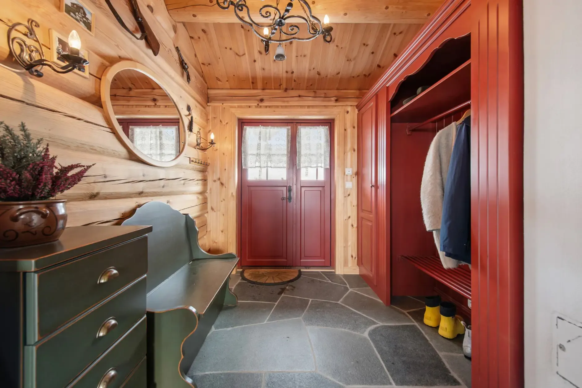 Spacious 4-Bedroom Country House with Expansive Lot in Norway's Telemark Region - View image 30 of 50