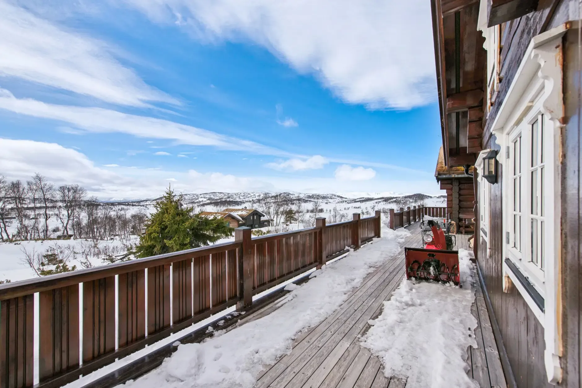 Spacious 4-Bedroom Country House with Expansive Lot in Norway's Telemark Region - View image 37 of 50