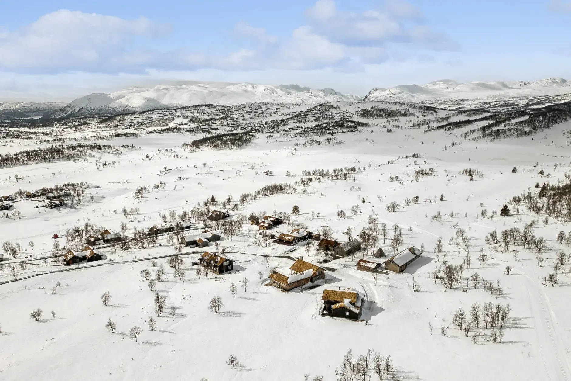 Spacious 4-Bedroom Country House with Expansive Lot in Norway's Telemark Region - View image 49 of 50
