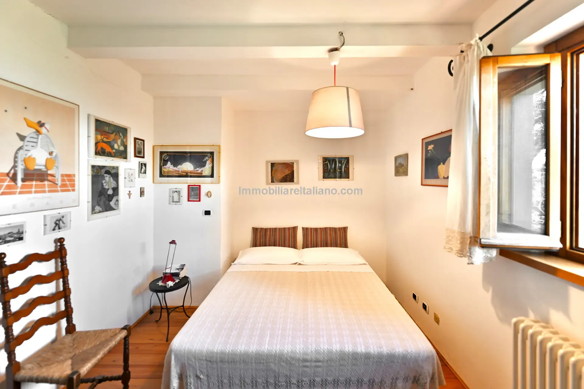 Spacious 5-Bedroom Farmhouse with Garden in Scenic Anghiari, Tuscany - View image 27 of 66