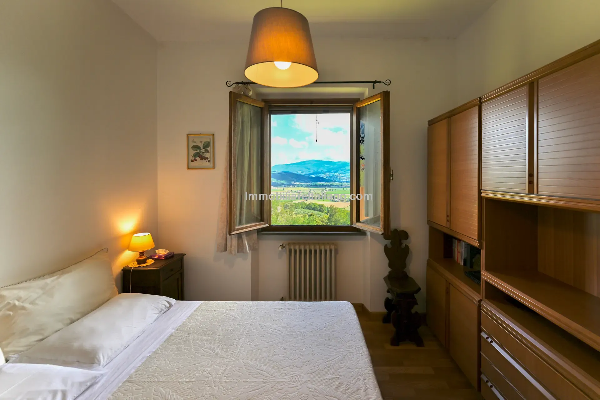 Spacious 5-Bedroom Farmhouse with Garden in Scenic Anghiari, Tuscany - View image 49 of 66