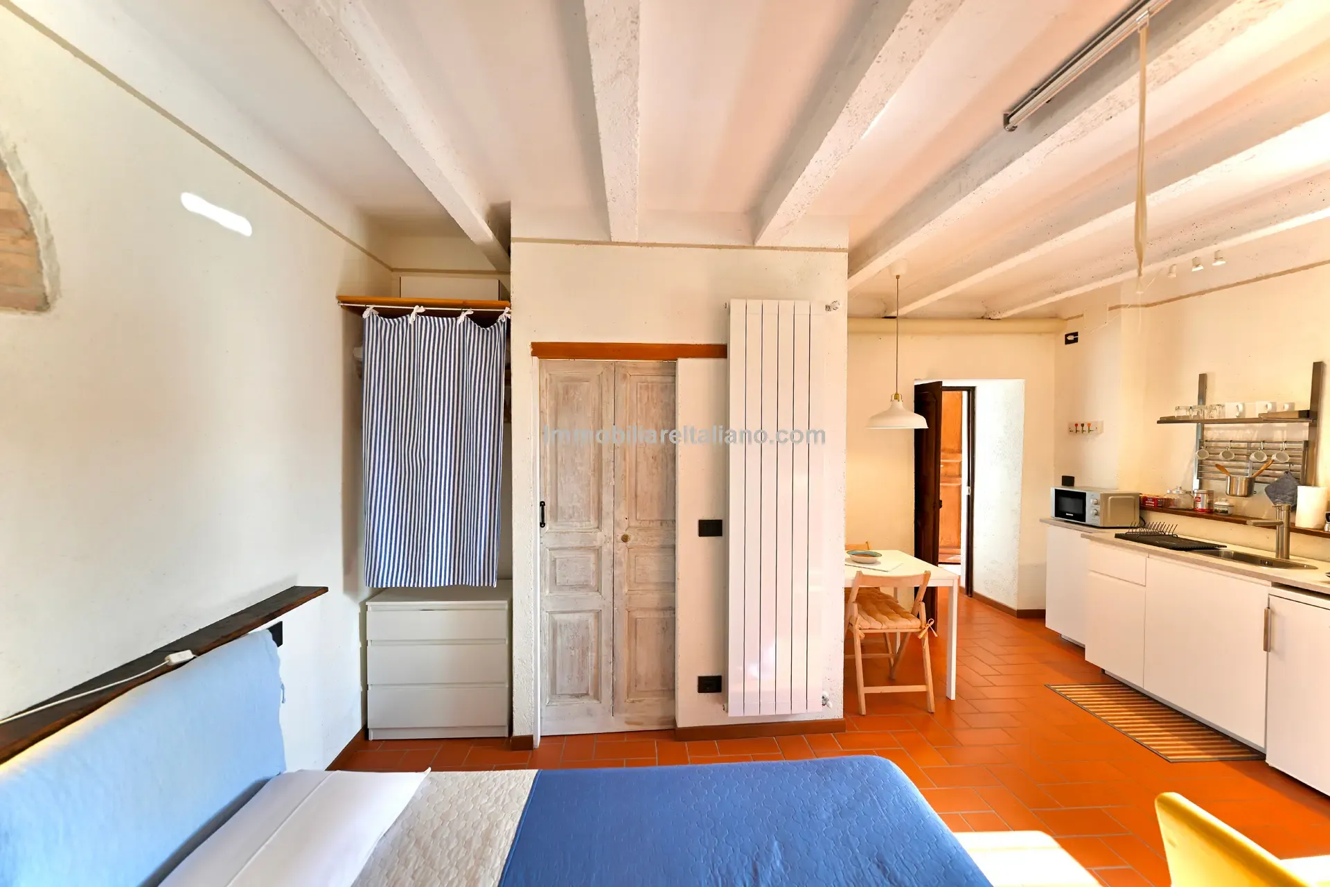 Spacious 5-Bedroom Farmhouse with Garden in Scenic Anghiari, Tuscany - View image 61 of 66