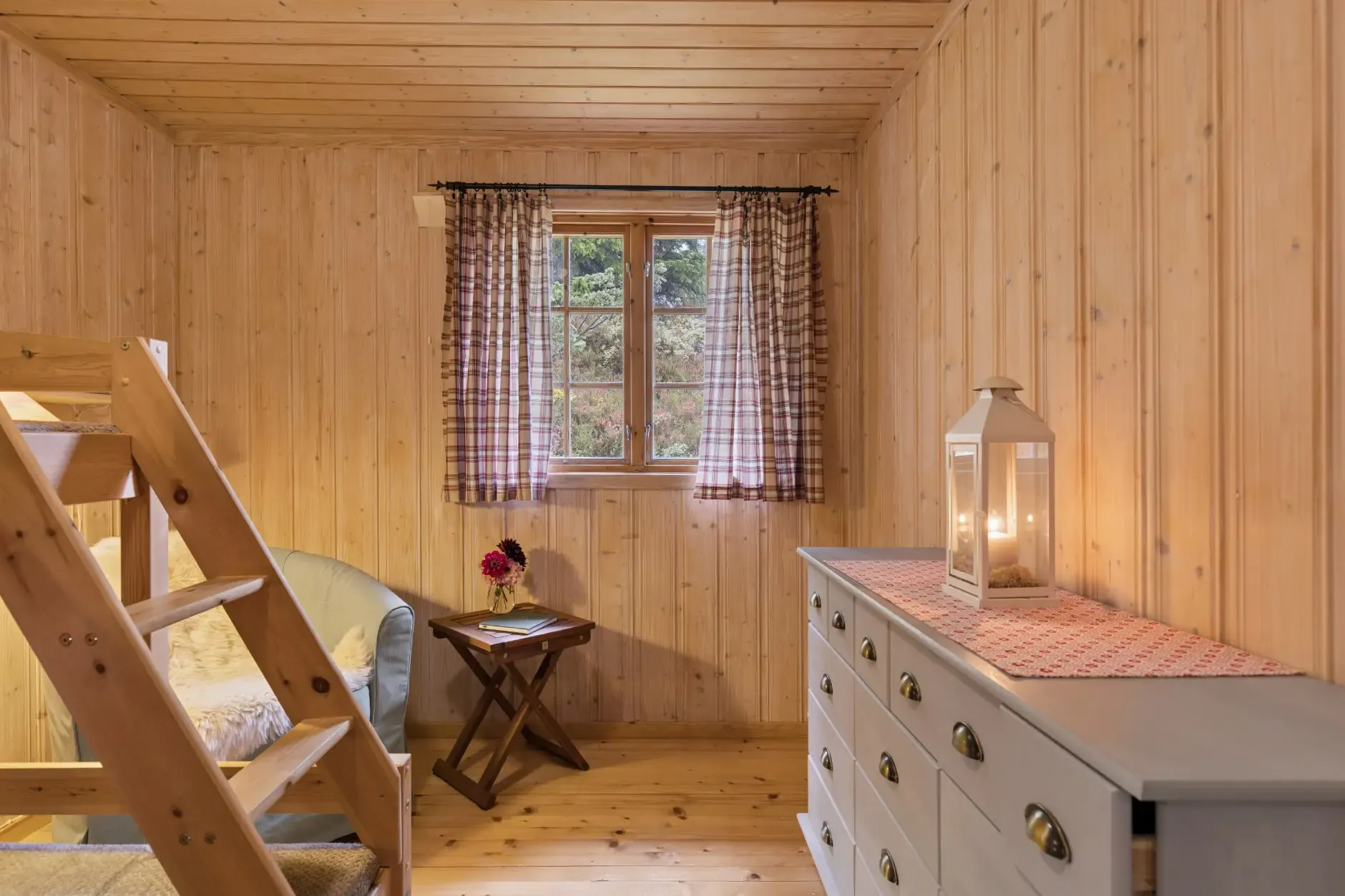 1970s Norwegian Cabin with Terrace and Scenic Trails - View image 18 of 30