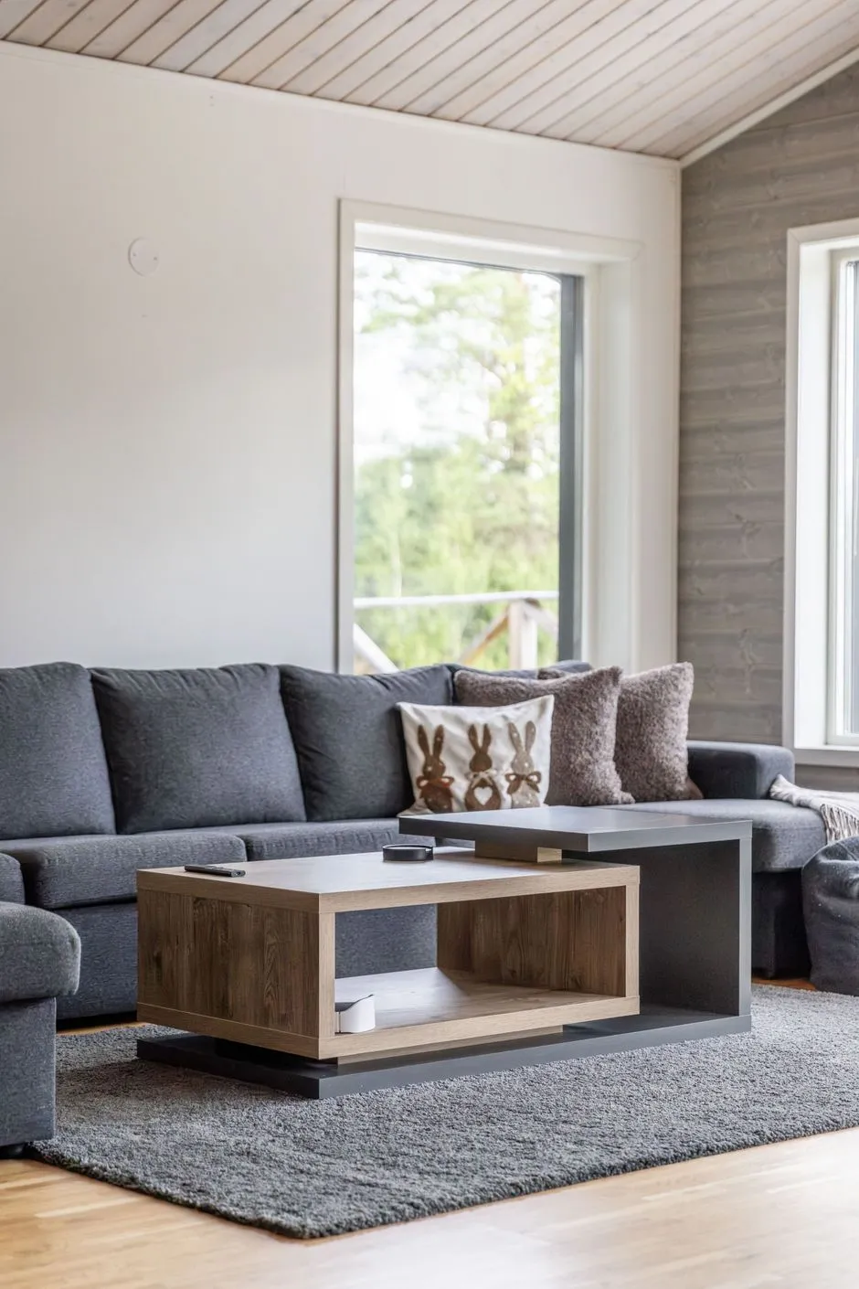 Contemporary 3-Bedroom House with Expansive Garden in Scenic Funäsdalen, Sweden - View image 17 of 34
