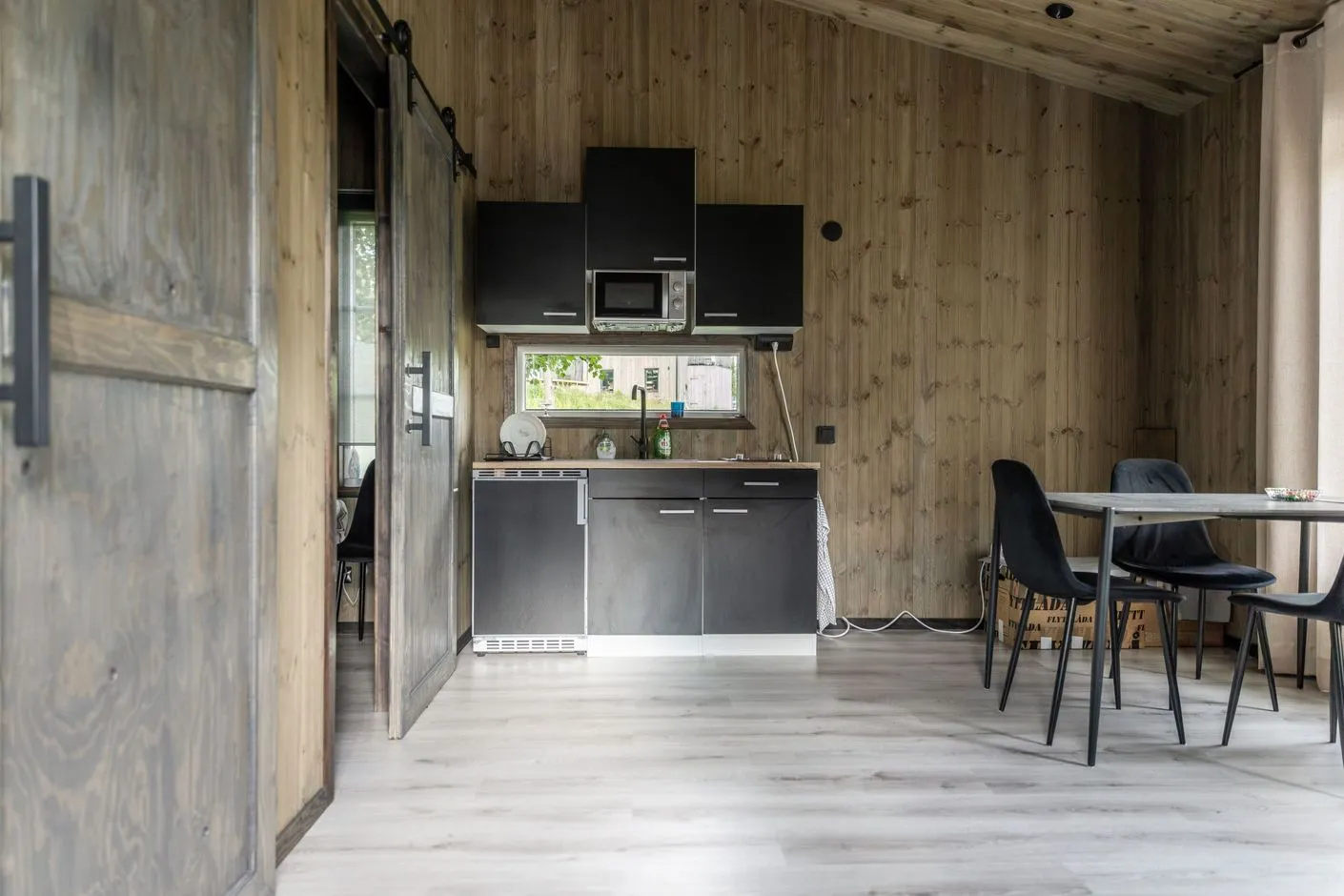 Contemporary 3-Bedroom House with Expansive Garden in Scenic Funäsdalen, Sweden - View image 29 of 34