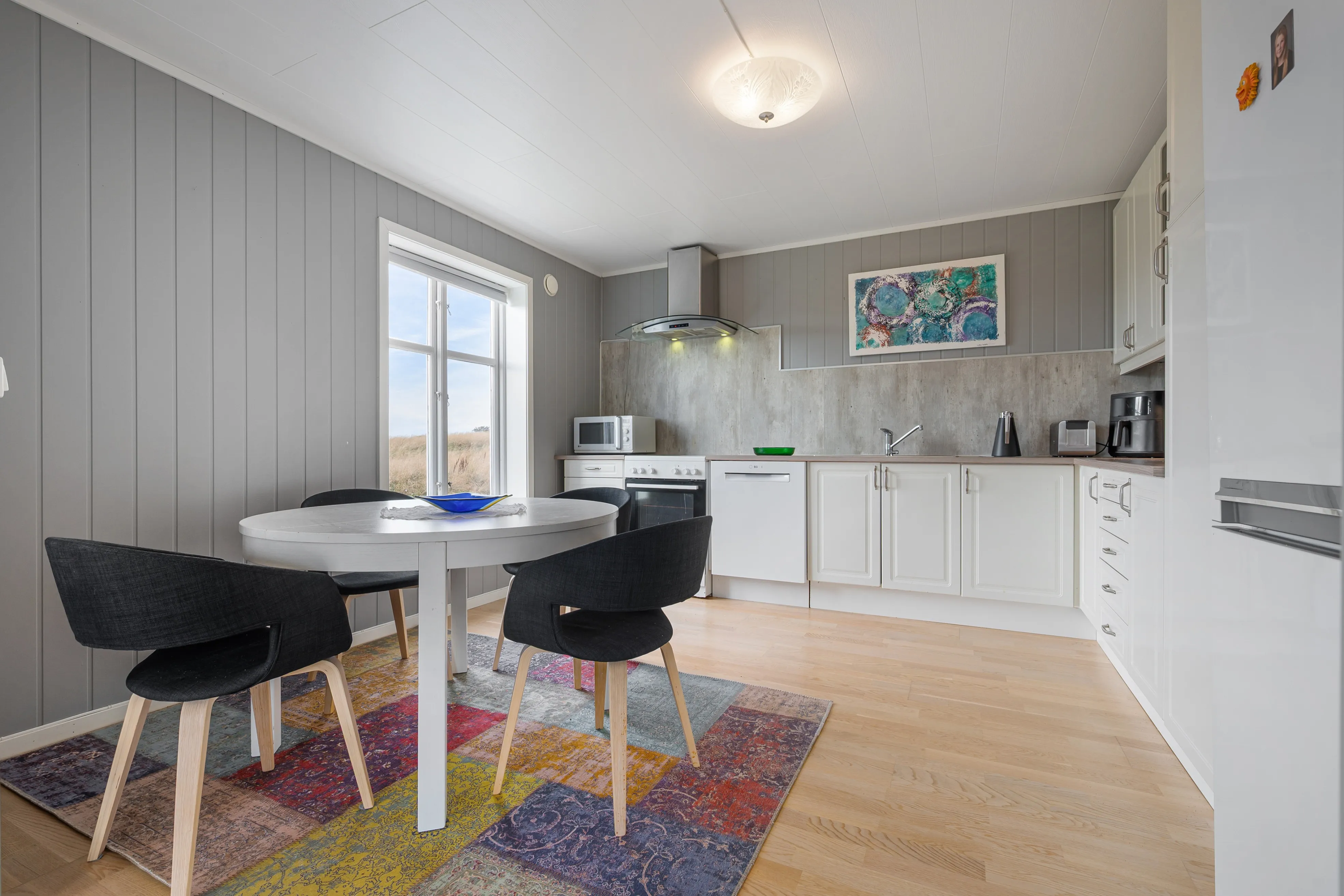 1950s Norwegian House with Garden and Terrace in Coastal Straumsjøen - View image 14 of 40