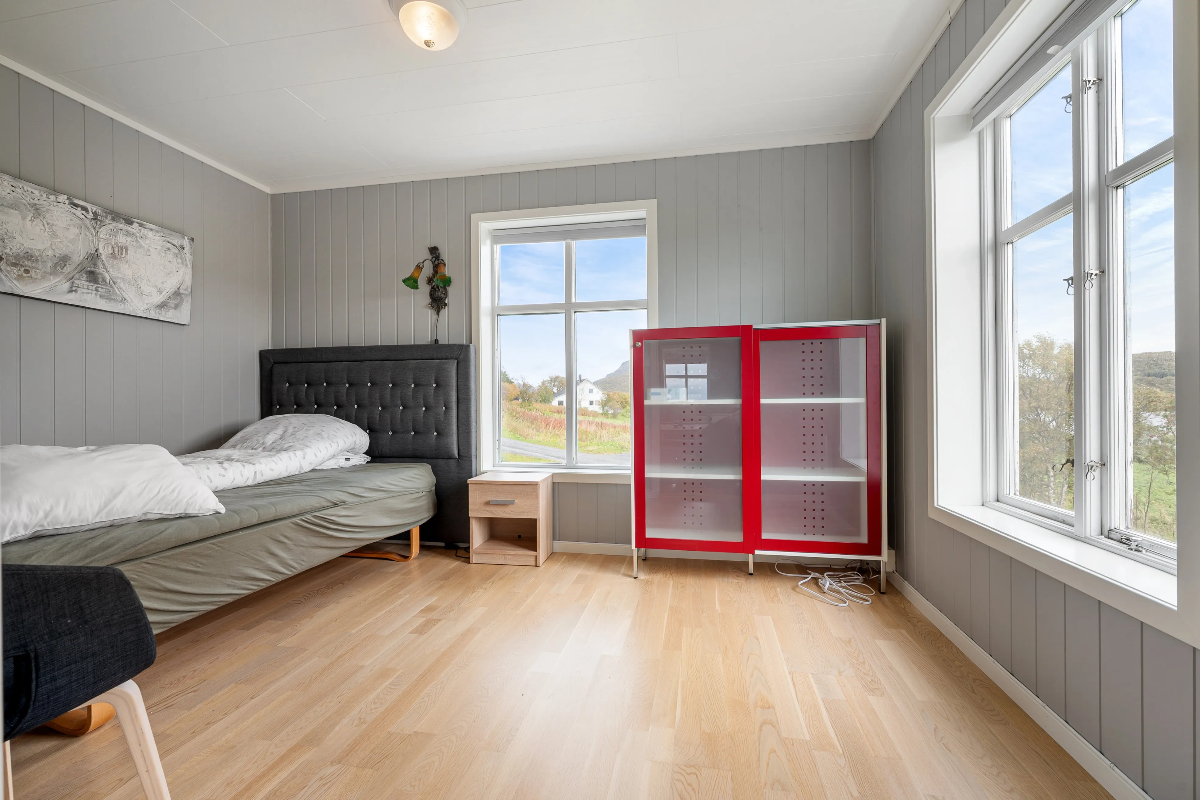 1950s Norwegian House with Garden and Terrace in Coastal Straumsjøen - View image 20 of 40